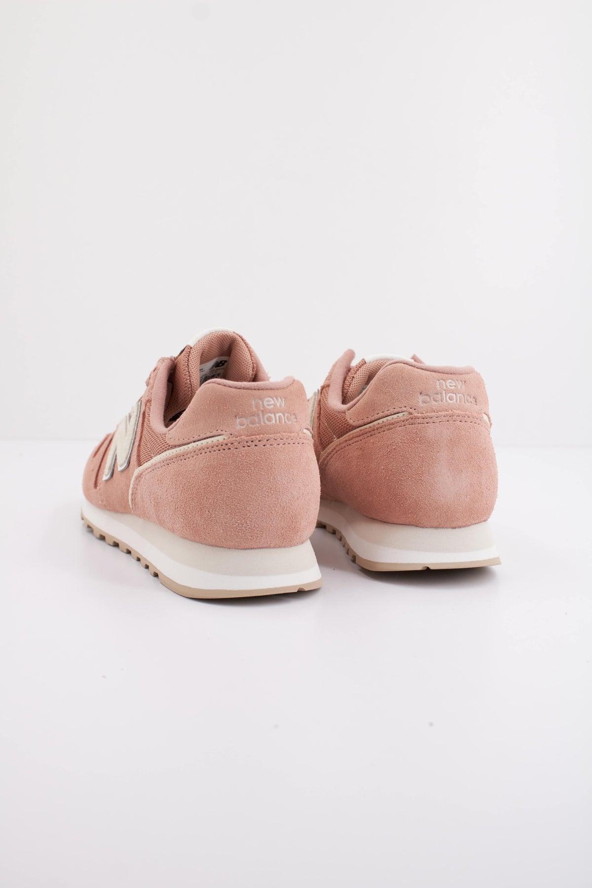 NEW BALANCE WL373 en color ROSA (4)