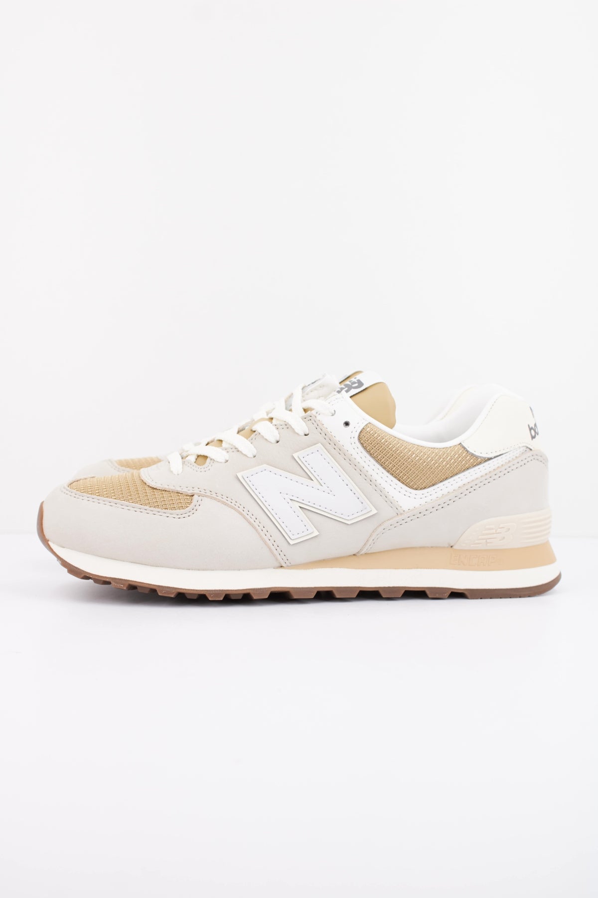 NEW BALANCE U574 en color MARRON (1)