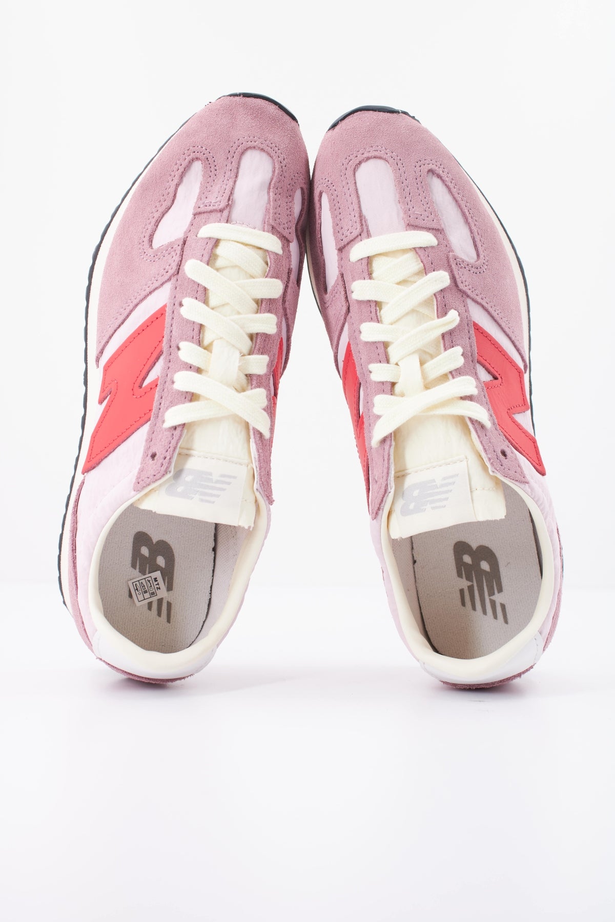 NEW BALANCE U471 en color ROSA (3)