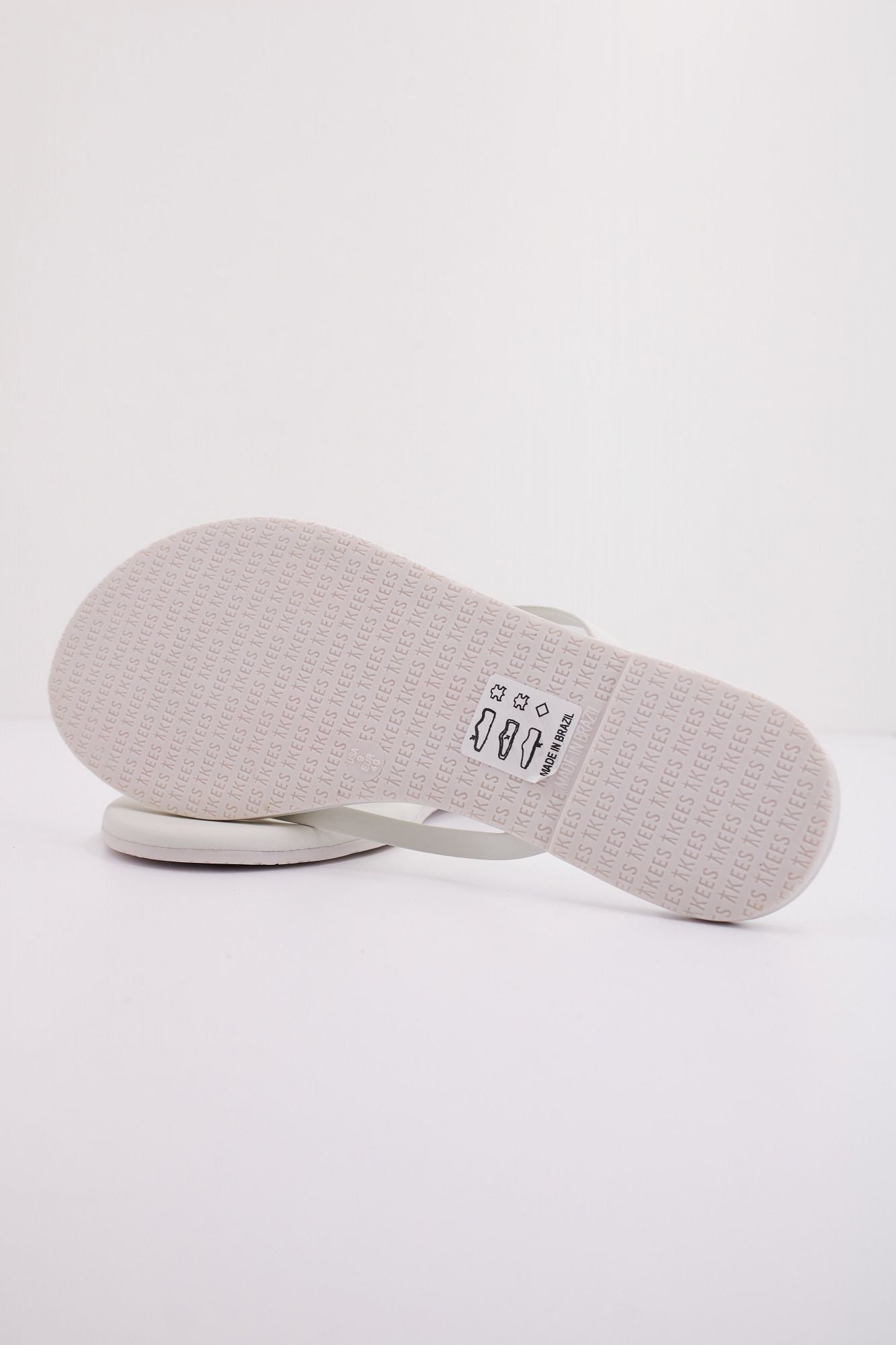 TKEES LILY PIGMENTS en color BLANCO (5)