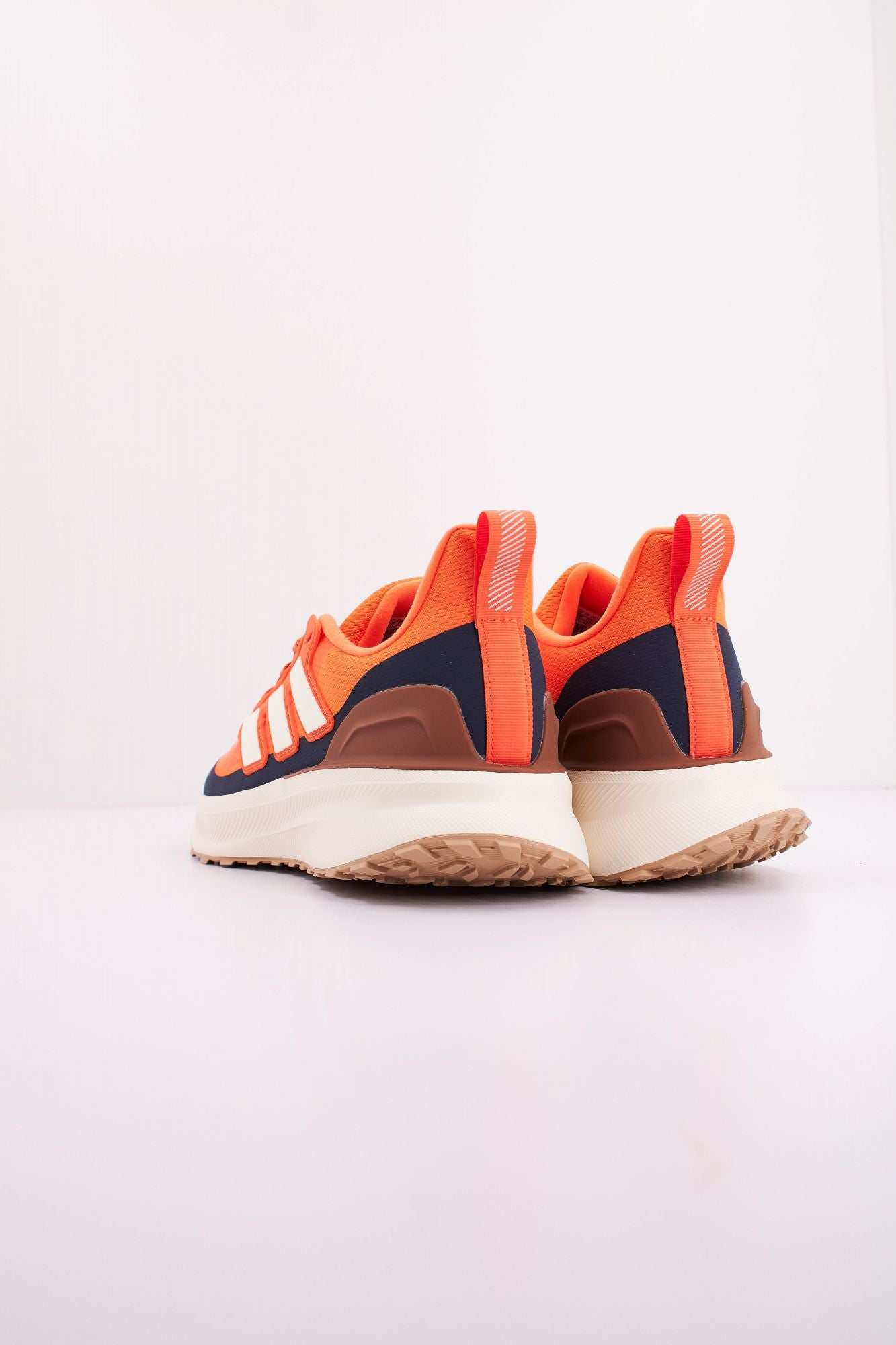 ADIDAS ULTRARUN 5 TR en color NARANJA (4)