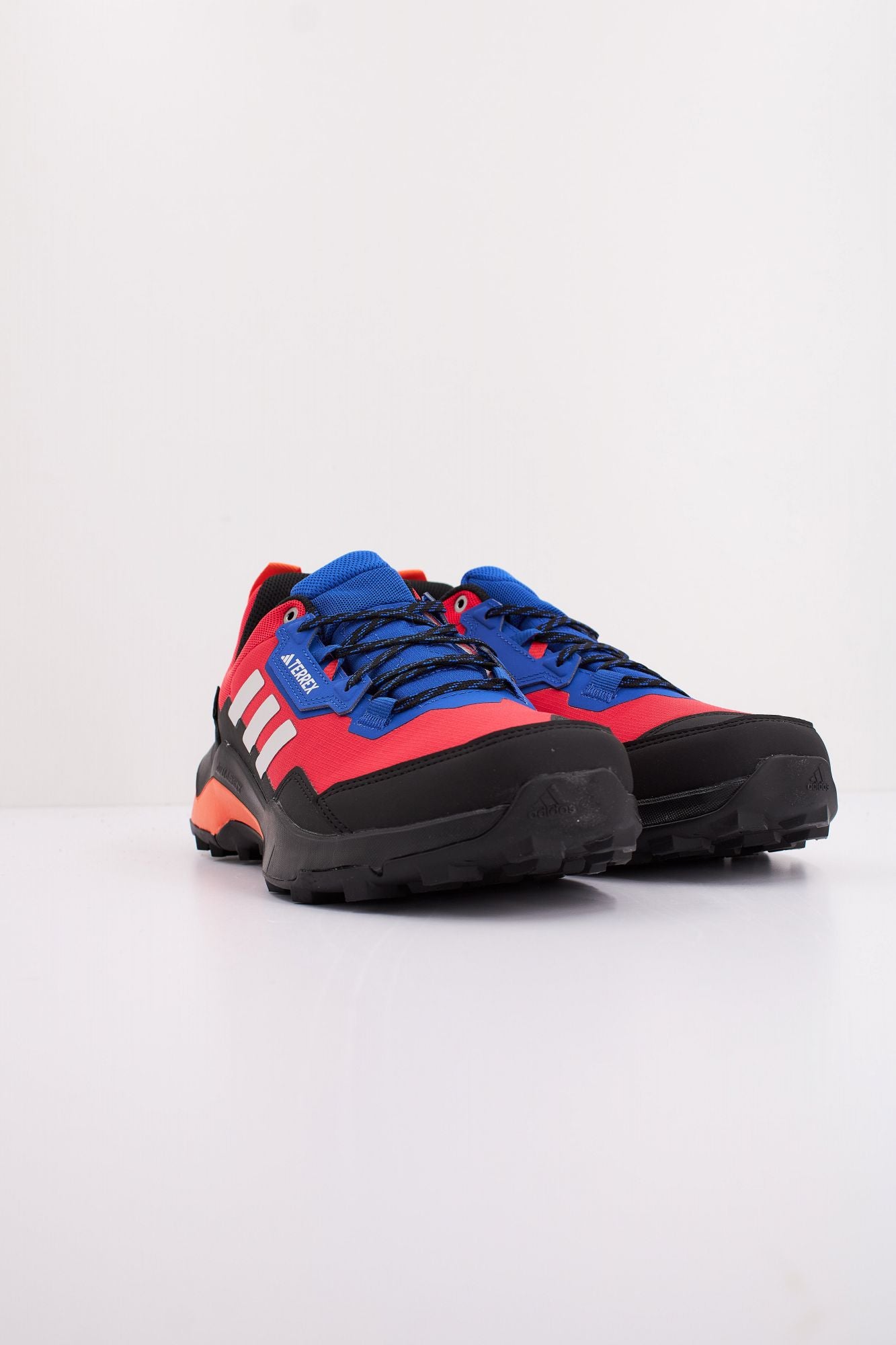 ADIDAS TERREX AX4 GTX en color ROJO (2)