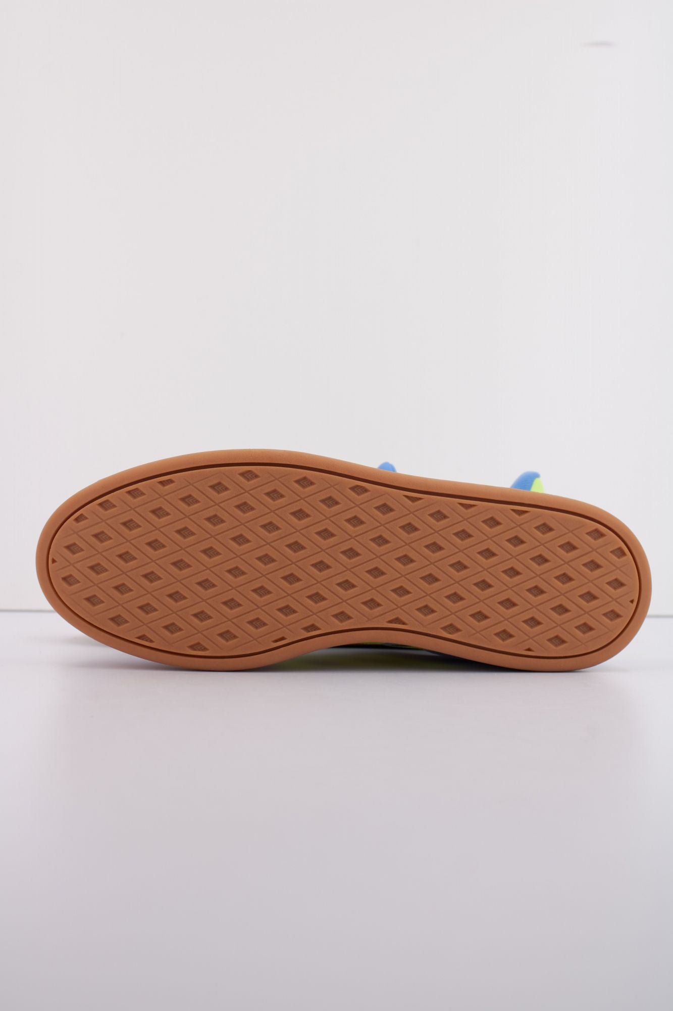 ADIDAS BREAKNET SLEEK en color AZUL (5)