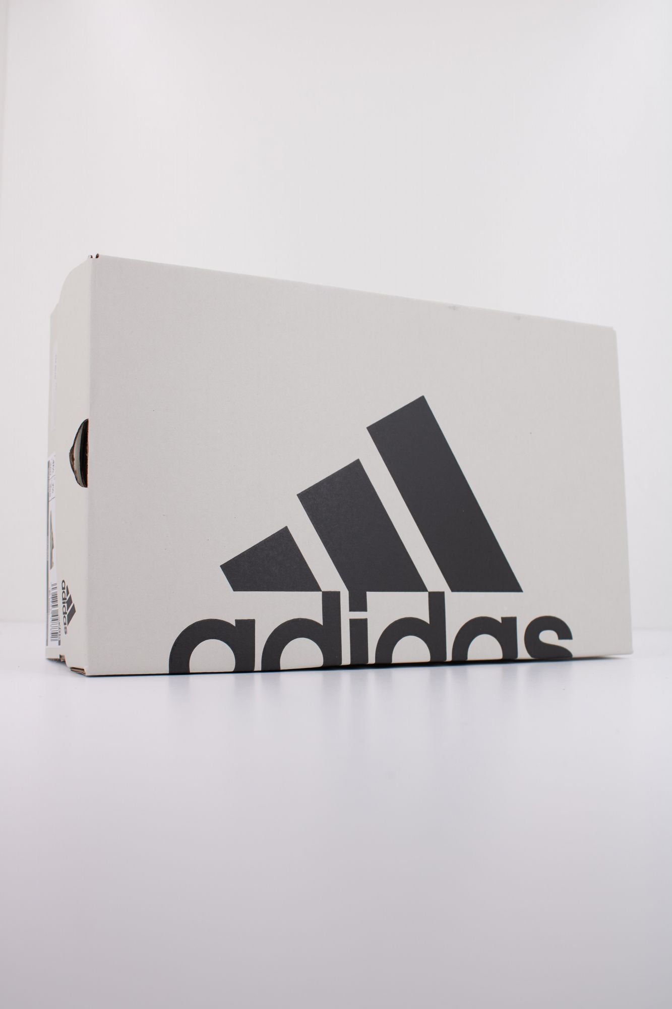 ADIDAS BREAKNET SLEEK en color MARRON (6)