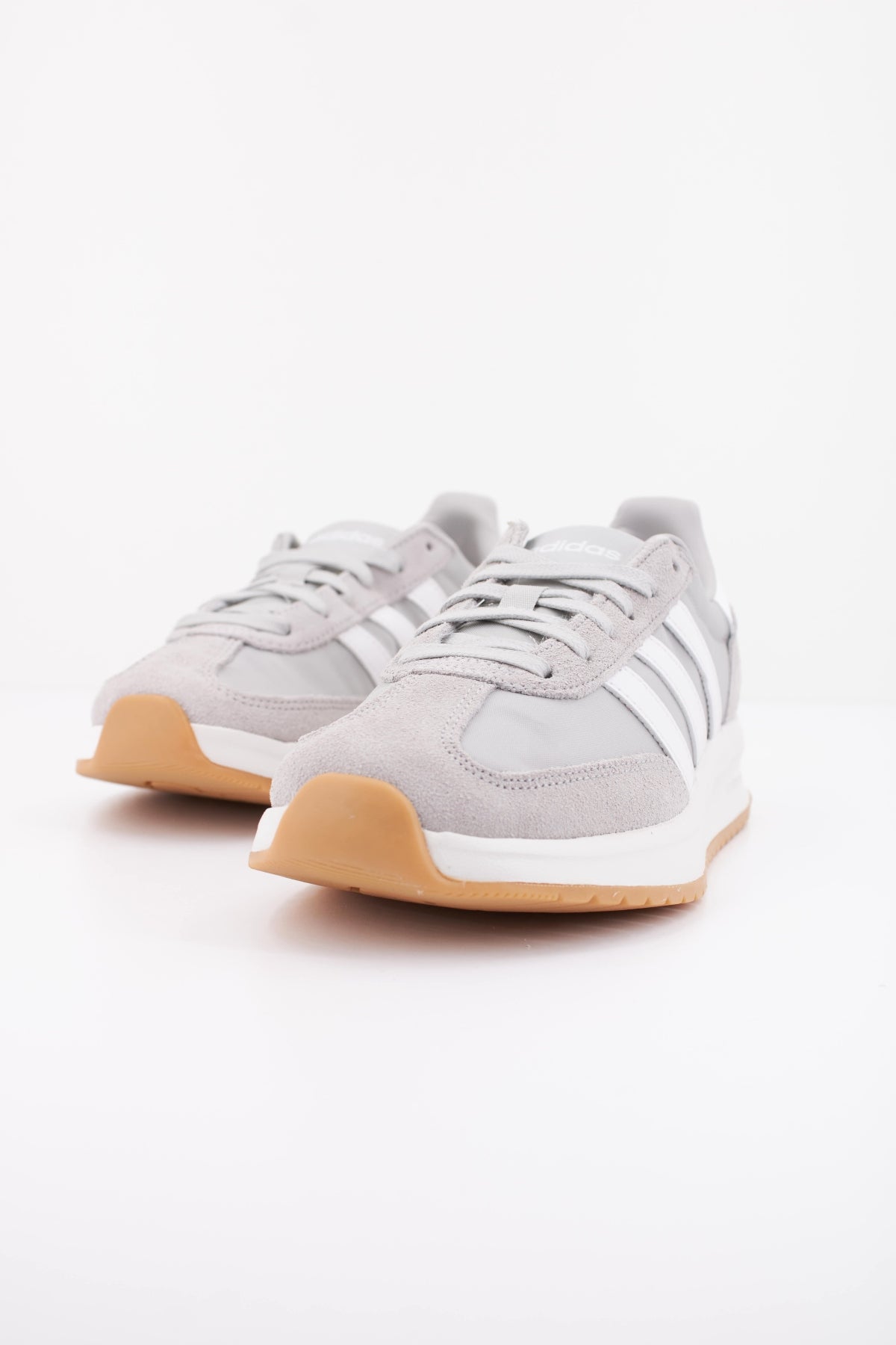 ADIDAS RUN 70S 2.0 en color GRIS (2)