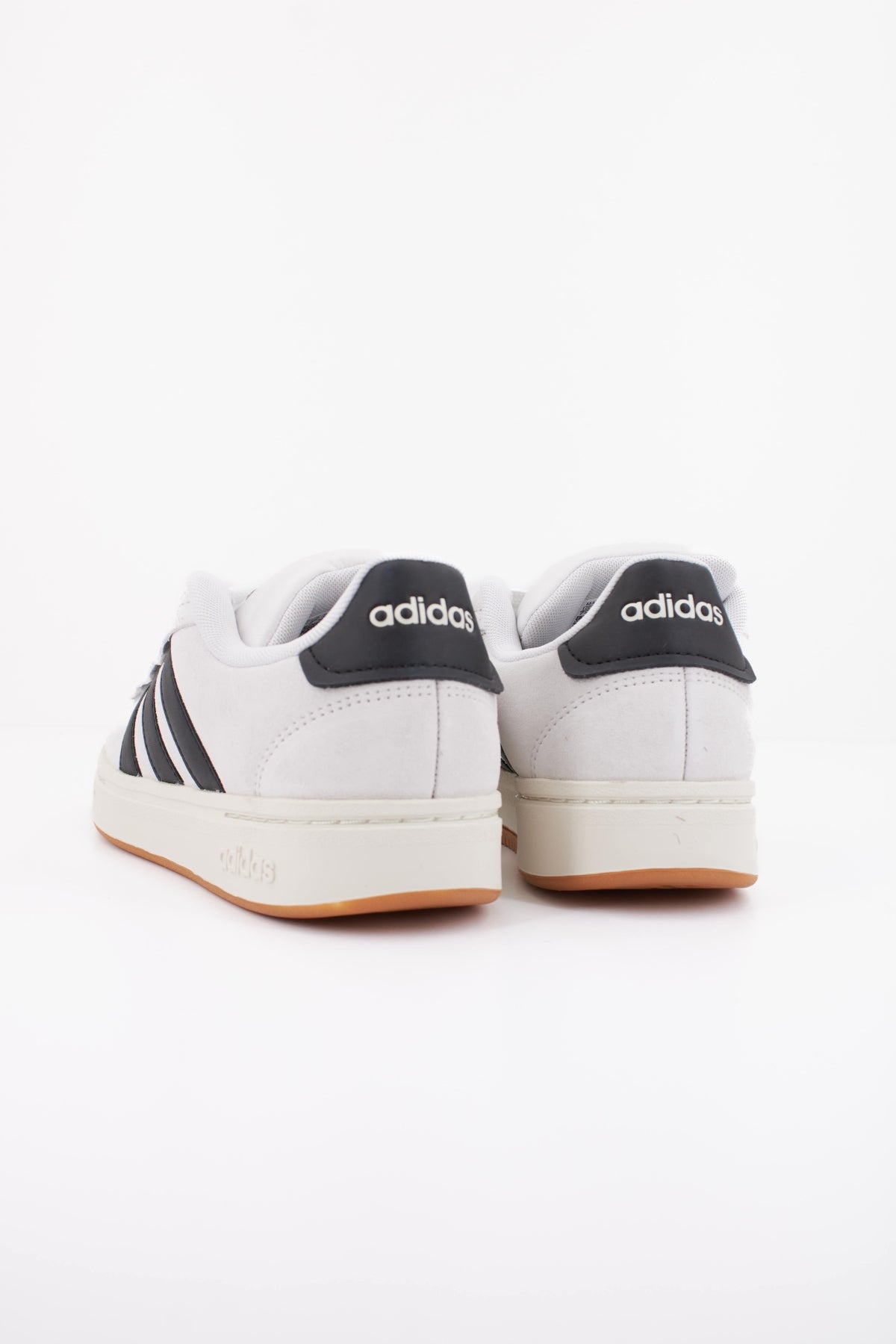ADIDAS GRAND COURT ALPHA 0 en color BLANCO (4)