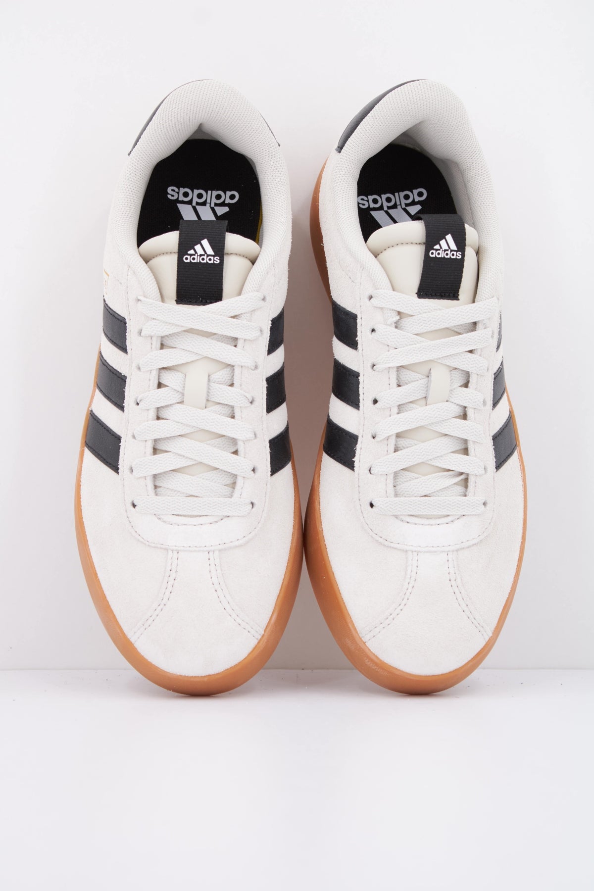 ADIDAS VL COURT 3.0 en color BEIS (3)