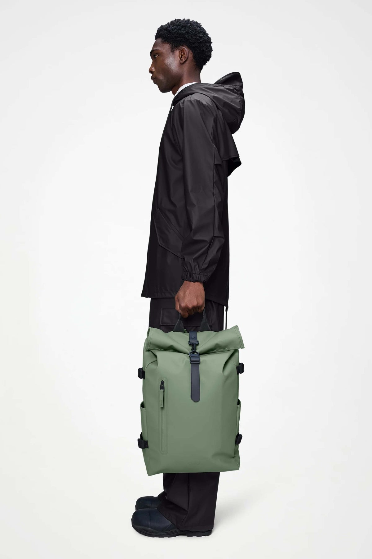 RAINS ROLLTOP RUCKSACK W3 en color VERDE (6)