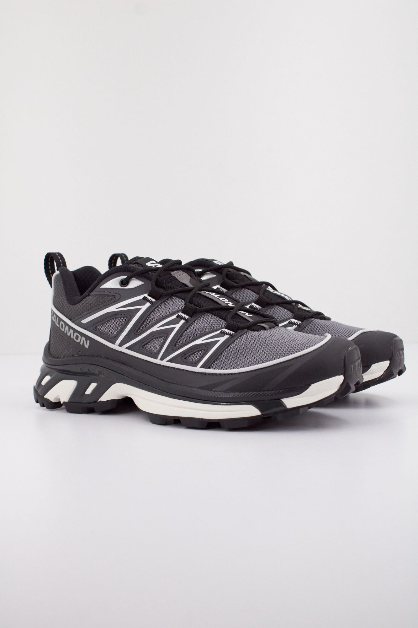 SALOMON XT 6 EXPANSE en color GRIS (2)