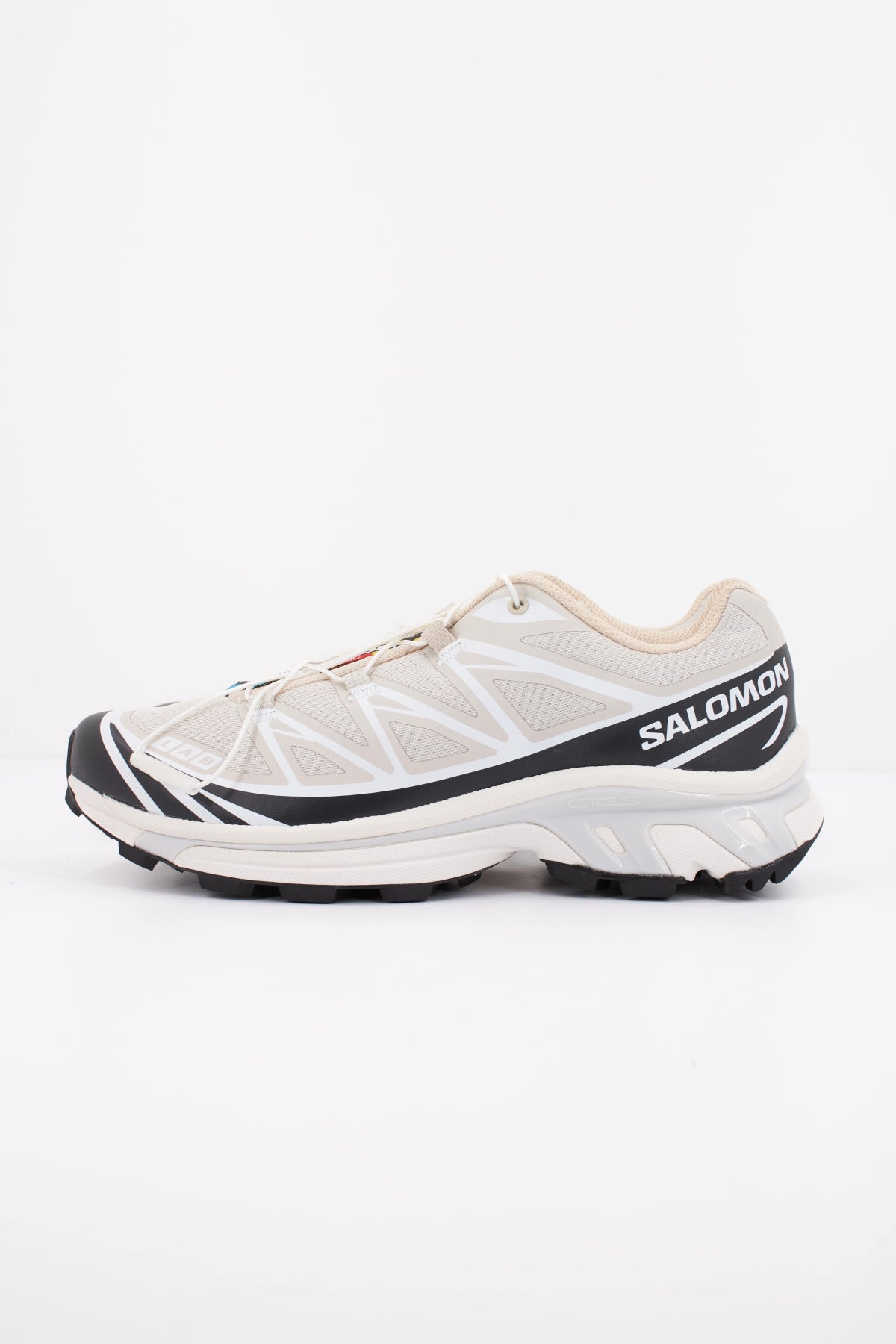 SALOMON XT 6 en color BEIS (1)