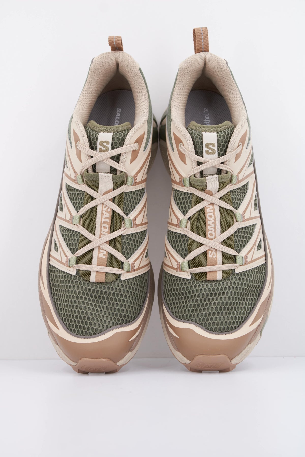 SALOMON XT 6 EXPANSE en color VERDE (3)