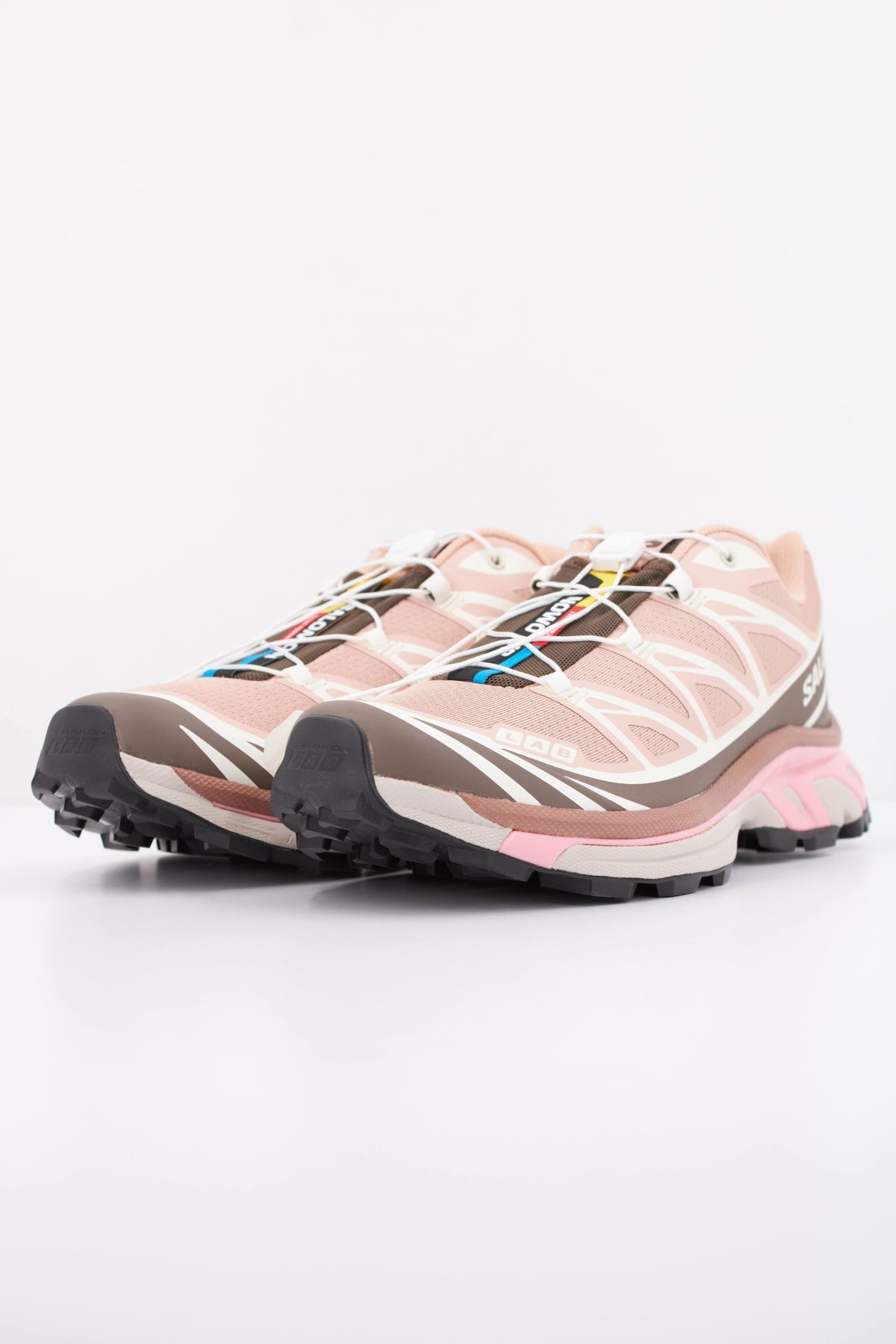 SALOMON XT 6 en color ROSA (2)