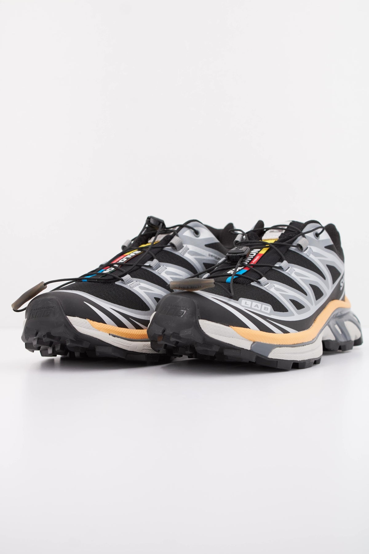 SALOMON XT 6 en color NEGRO (2)