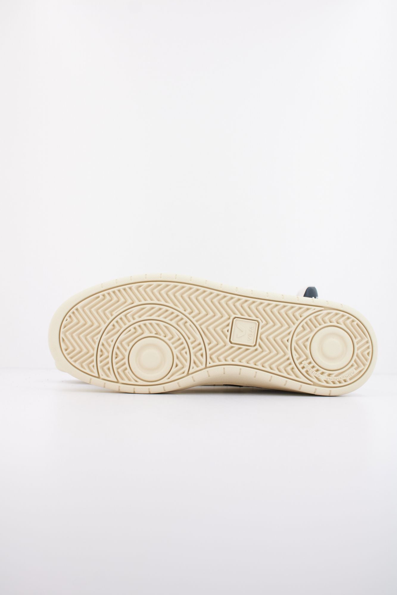 VEJA V90 OT en color BLANCO (5)