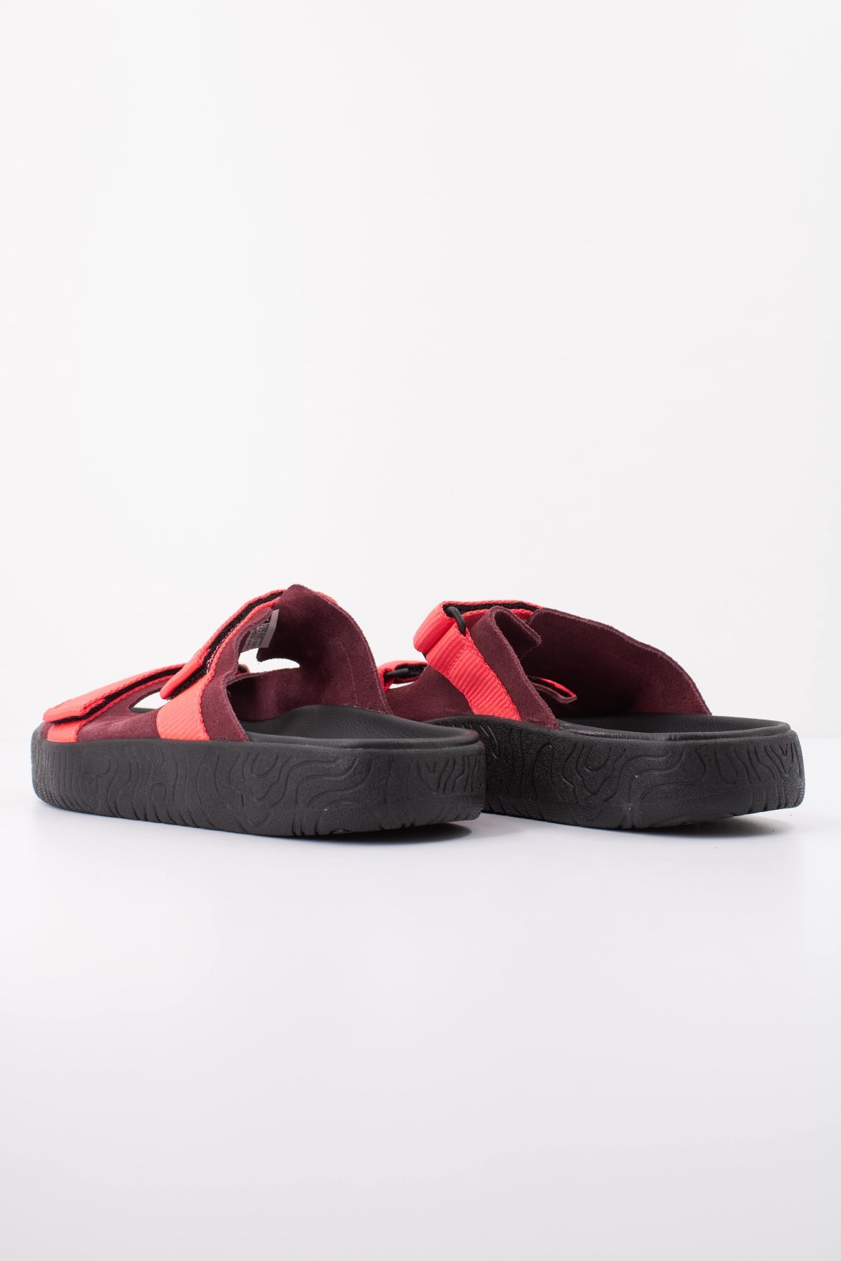 VEJA SANDALIA ARPOADOR en color ROSA (4)
