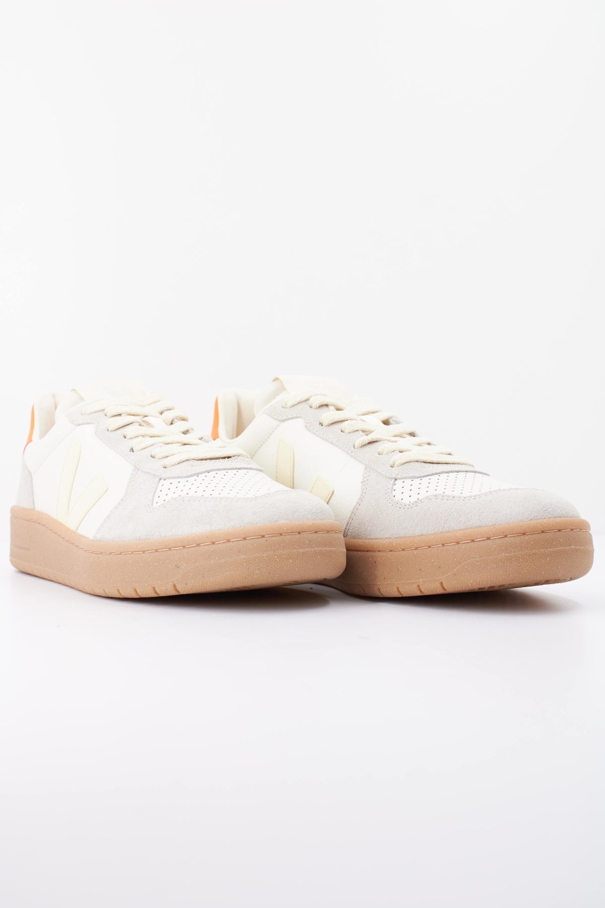 VEJA DEPORTIVO V89 en color BLANCO (2)