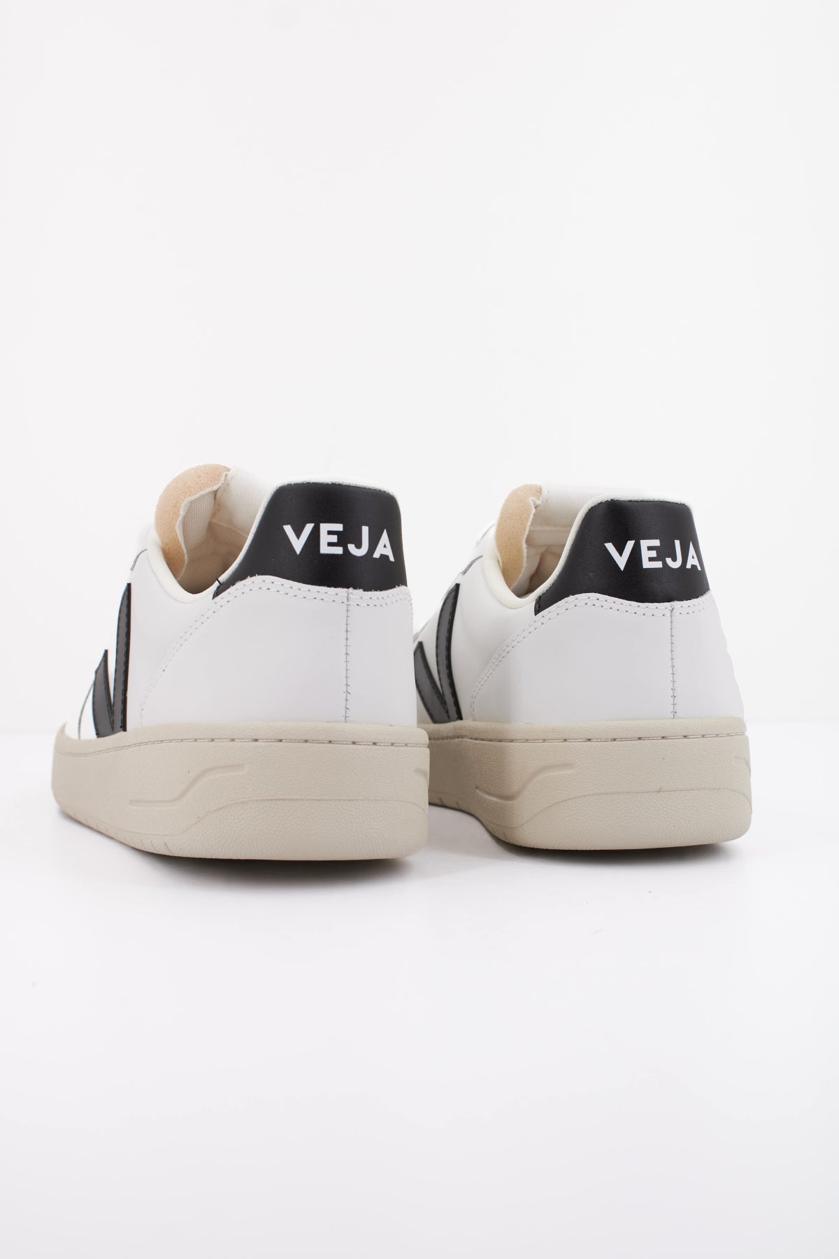 VEJA V10 PRIME en color BLANCO (4)