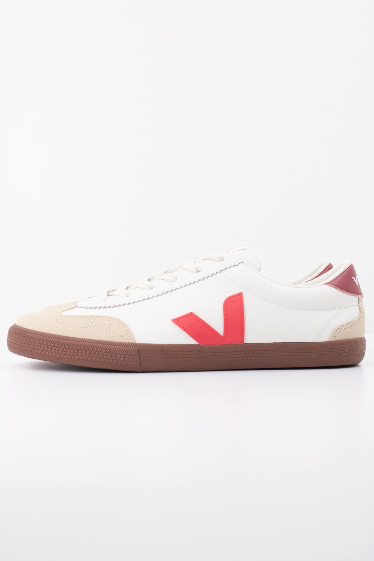 VEJA DEPORTIVO VOLLEY en color BLANCO (1)