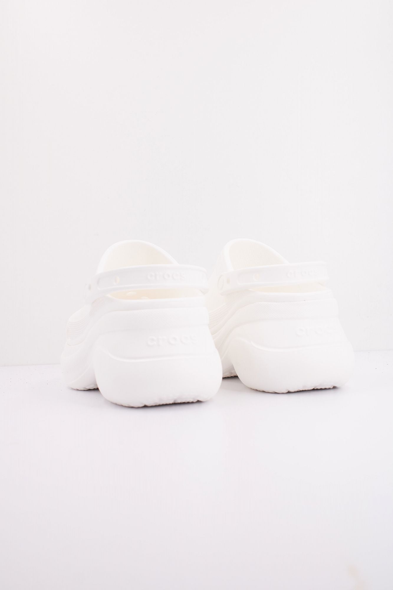 CROCS BAE CLOG en color BLANCO (4)