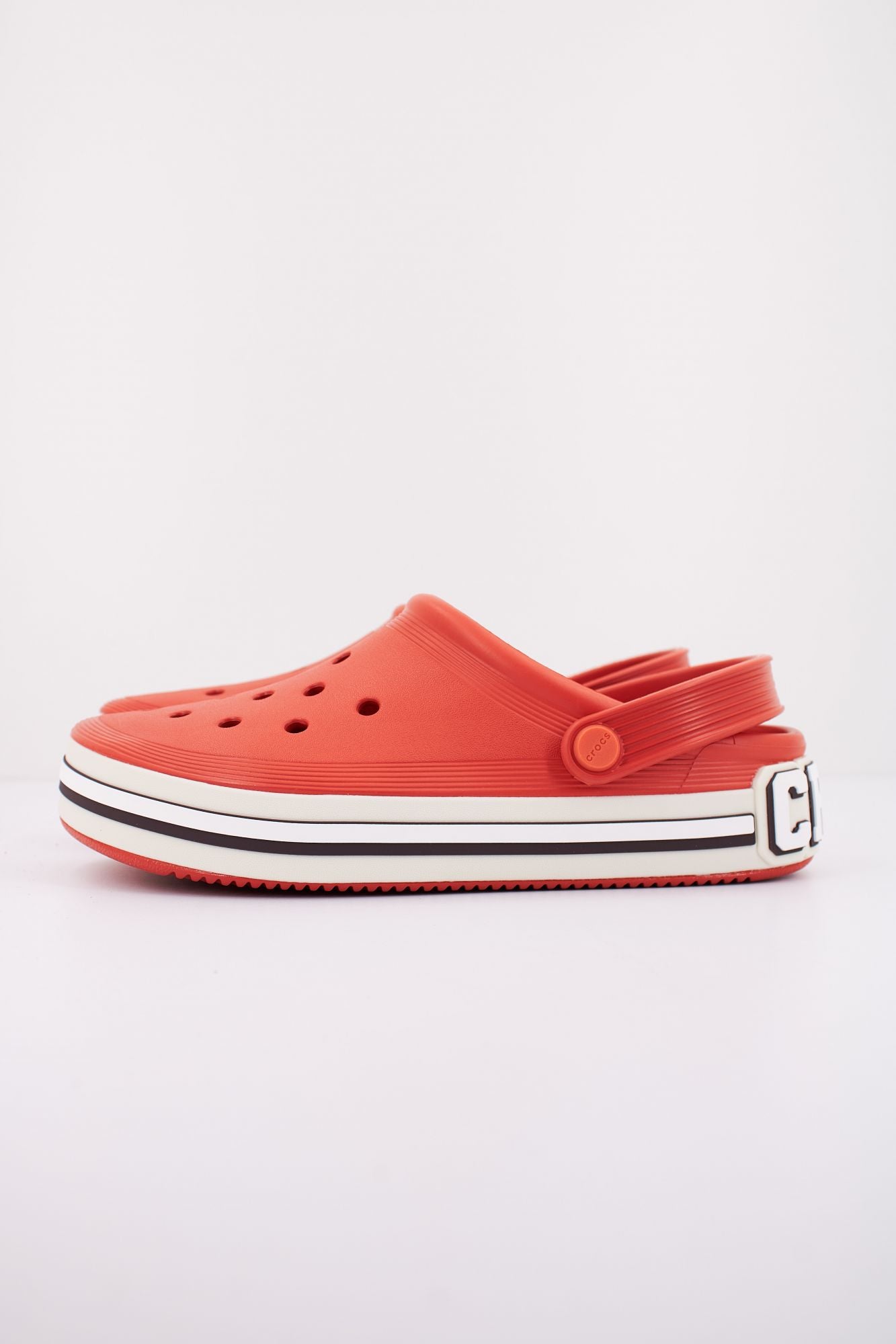 CROCS OFF COURT LOGO CLOG en color ROJO (1)