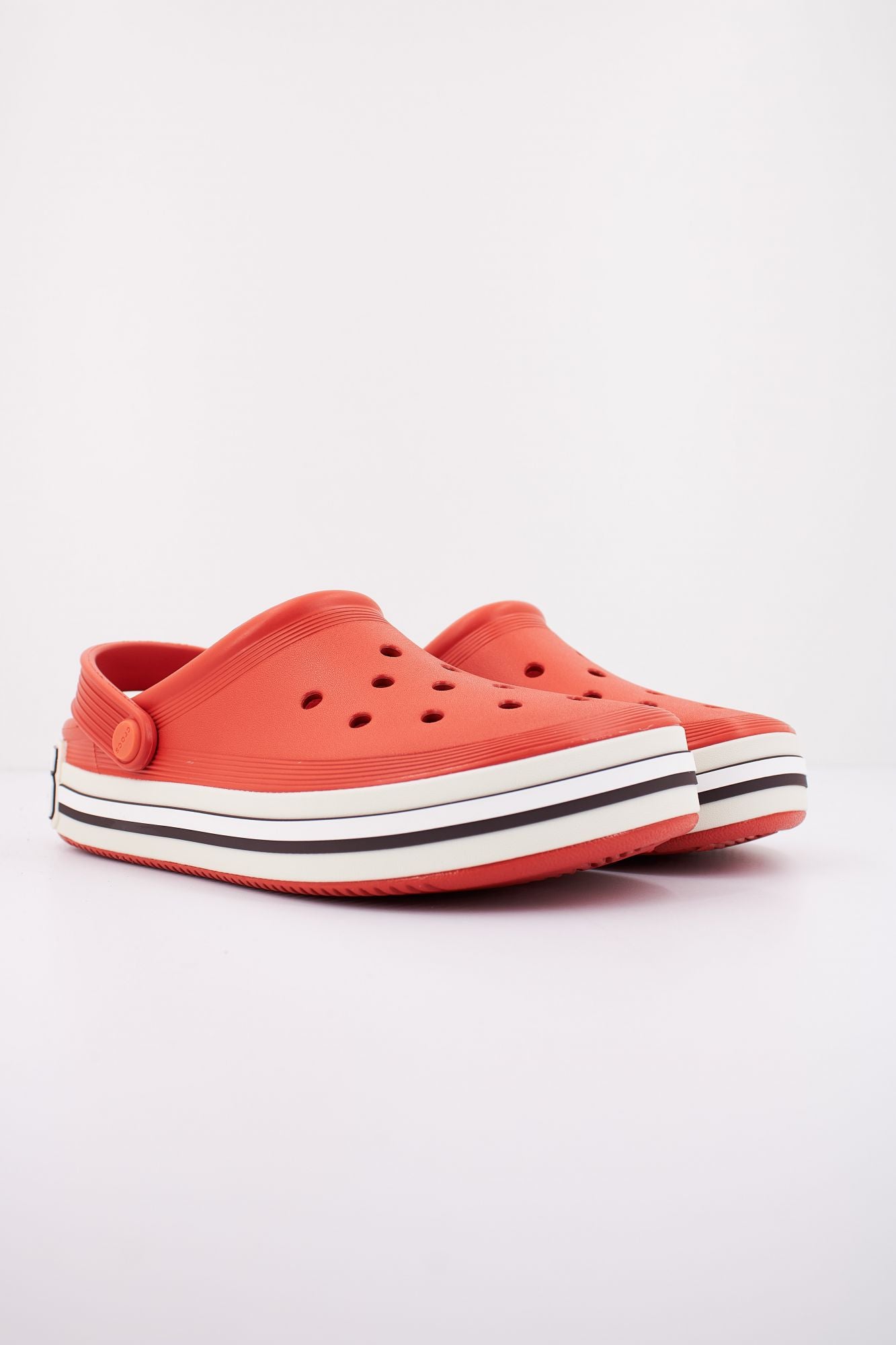 CROCS OFF COURT LOGO CLOG en color ROJO (2)