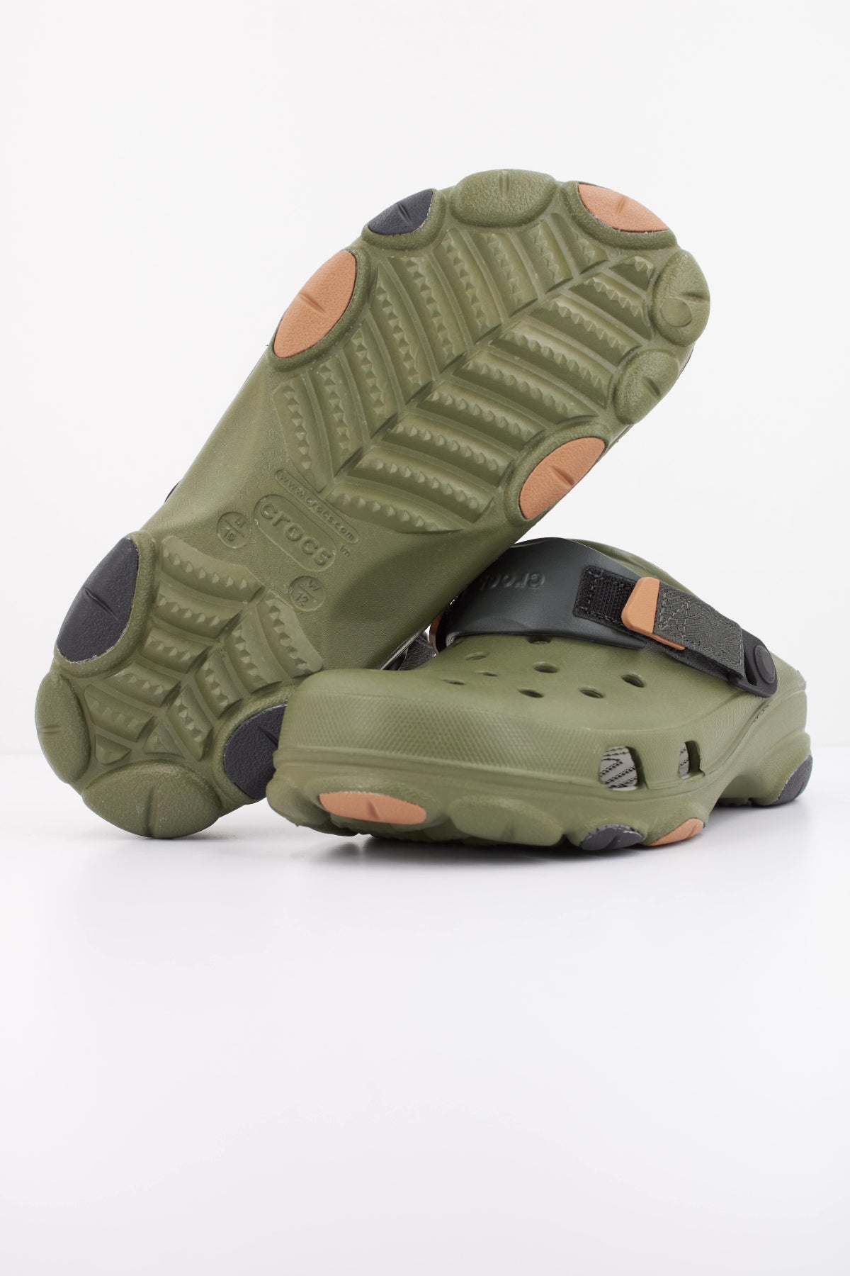 CROCS ALL-TERRAIN CLASSIC en color VERDE (5)