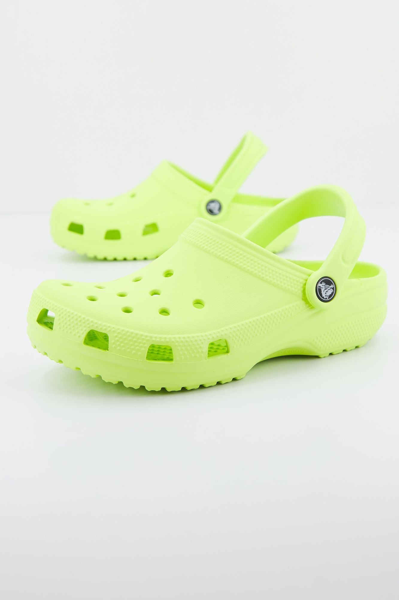 CROCS CLASSIC U en color VERDE (2)
