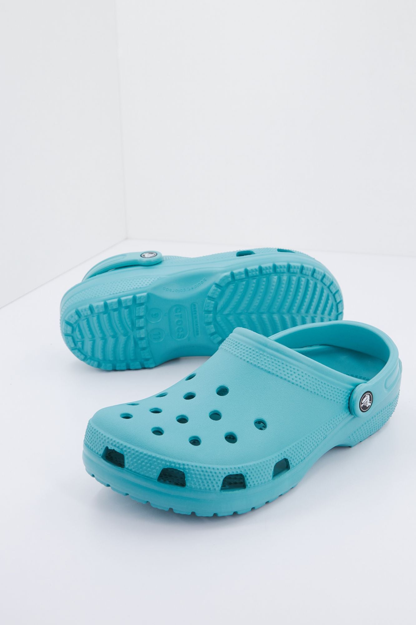 CROCS CLASSIC U en color AZUL (1)