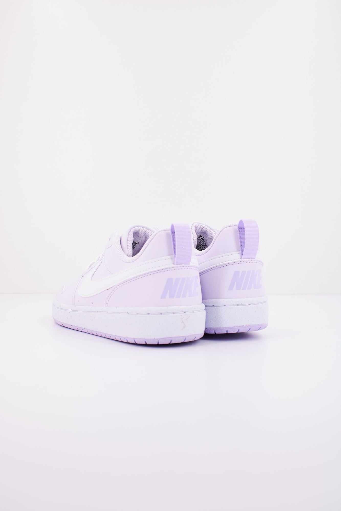 NIKE BOROUGH LOW RECRA en color VIOLETA (3)