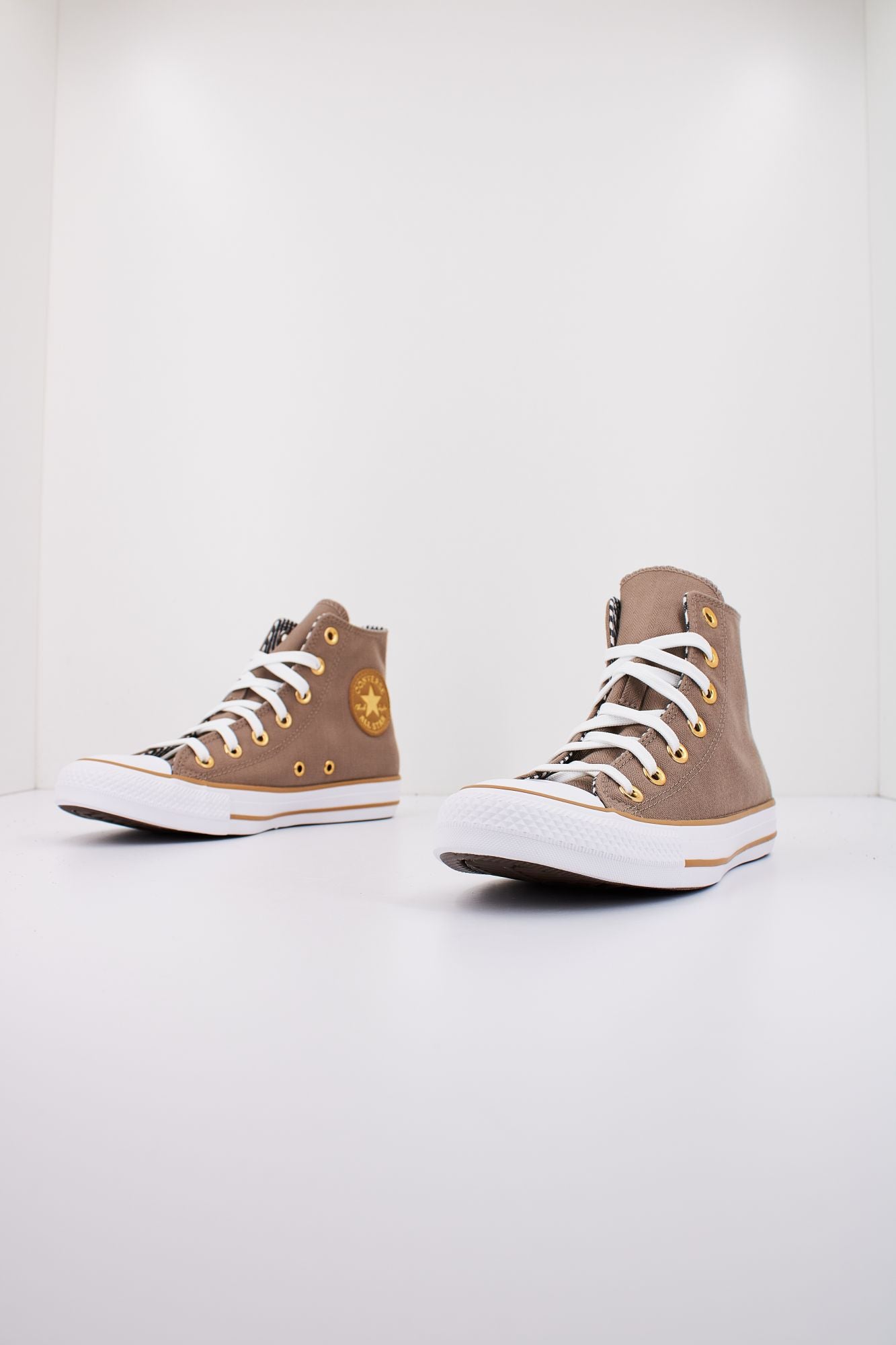 CONVERSE CHUCK TAYLOR ALL STAR en color MARRON (2)