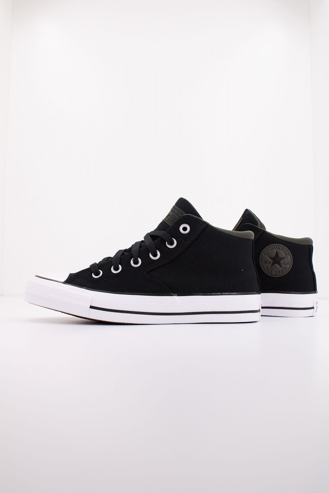 CONVERSE CHUCK TAYLOR ALL STAR MALDEN STREET en color NEGRO (1)