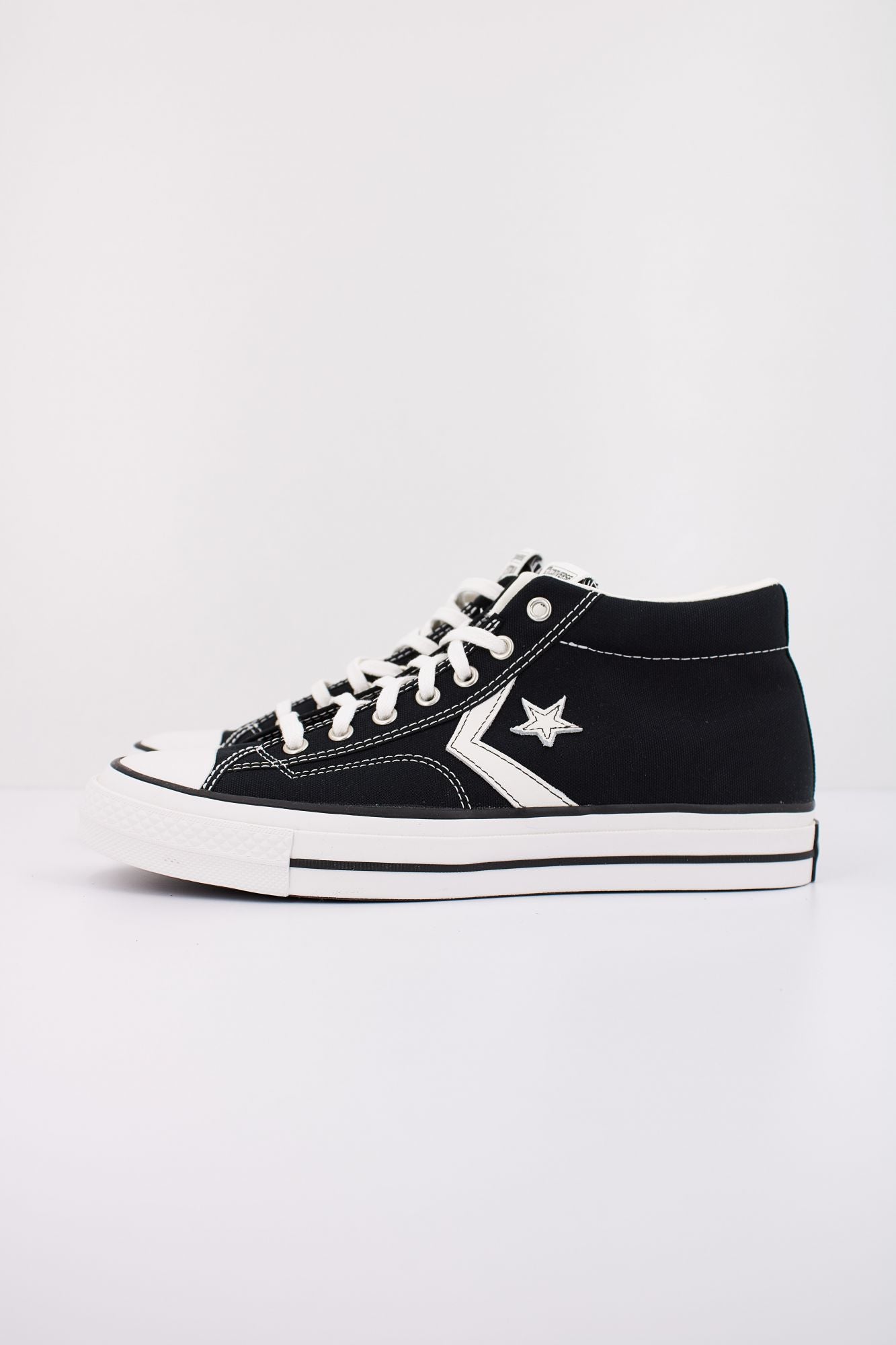CONVERSE STAR PLAYER 76 en color NEGRO (1)