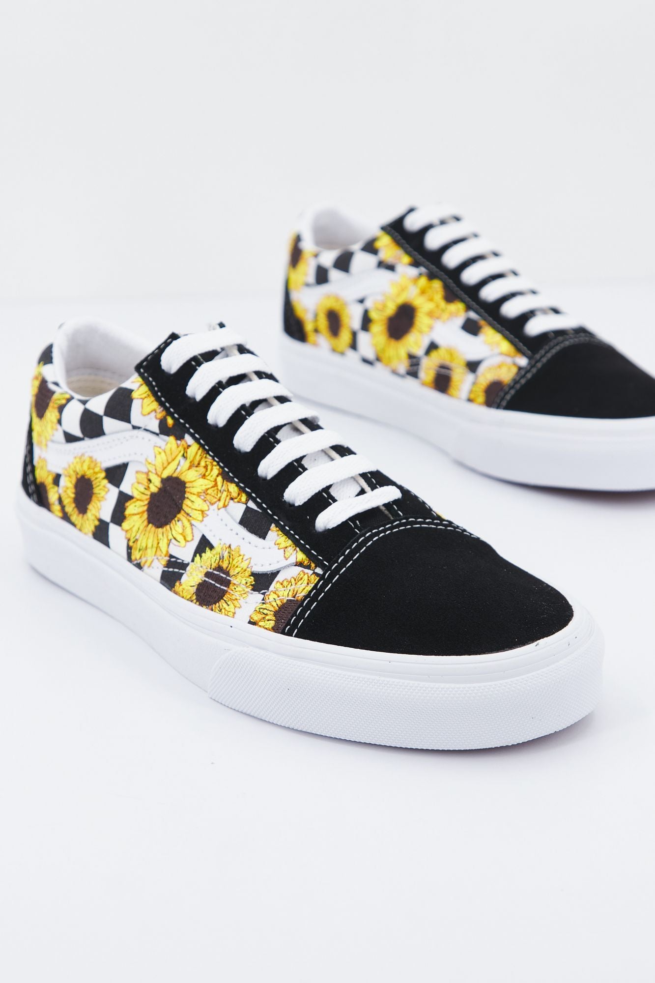 VANS UA OLD SKOOL en color NEGRO (2)