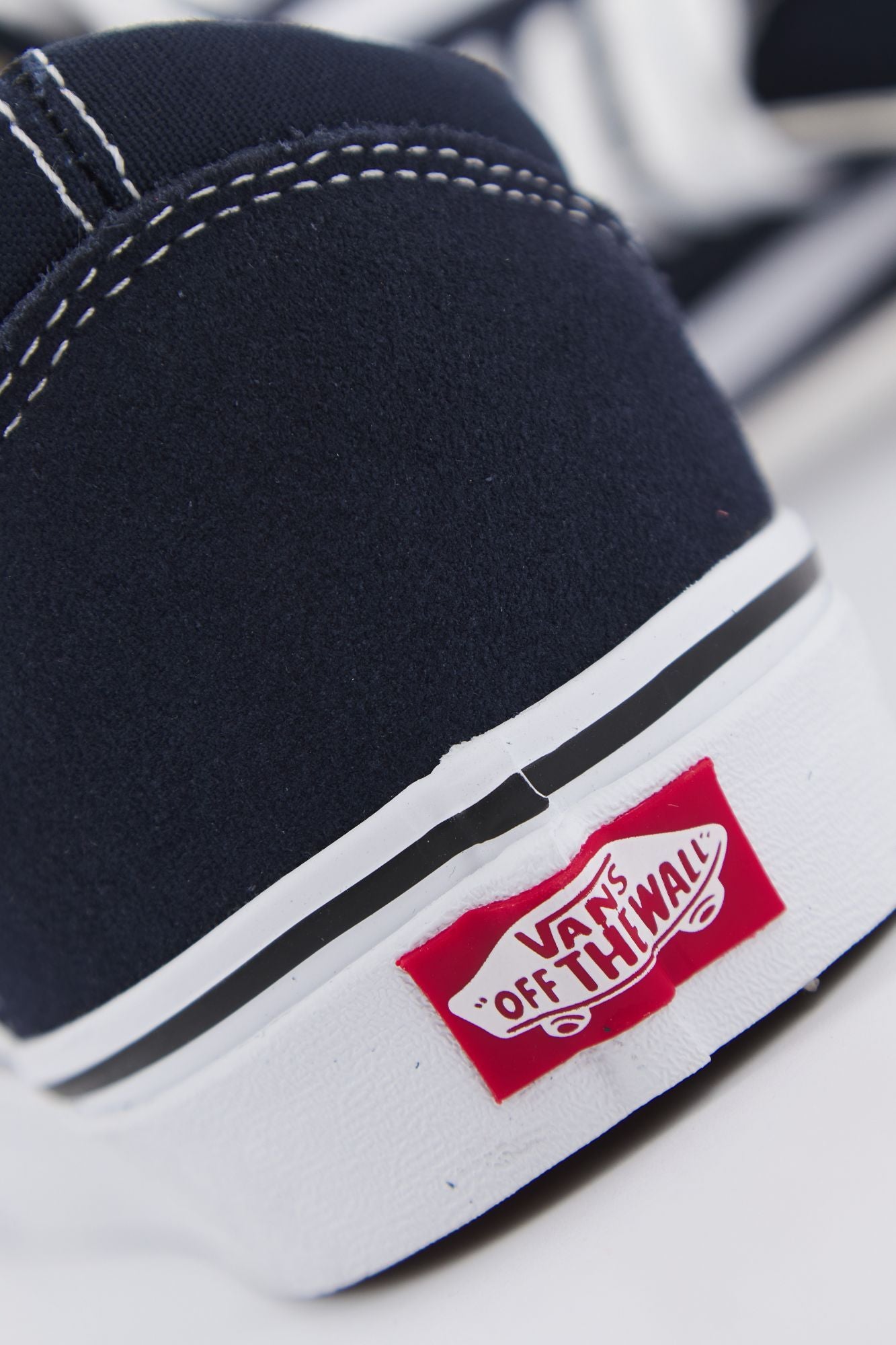 VANS UA OLD SKOOL en color AZUL (4)