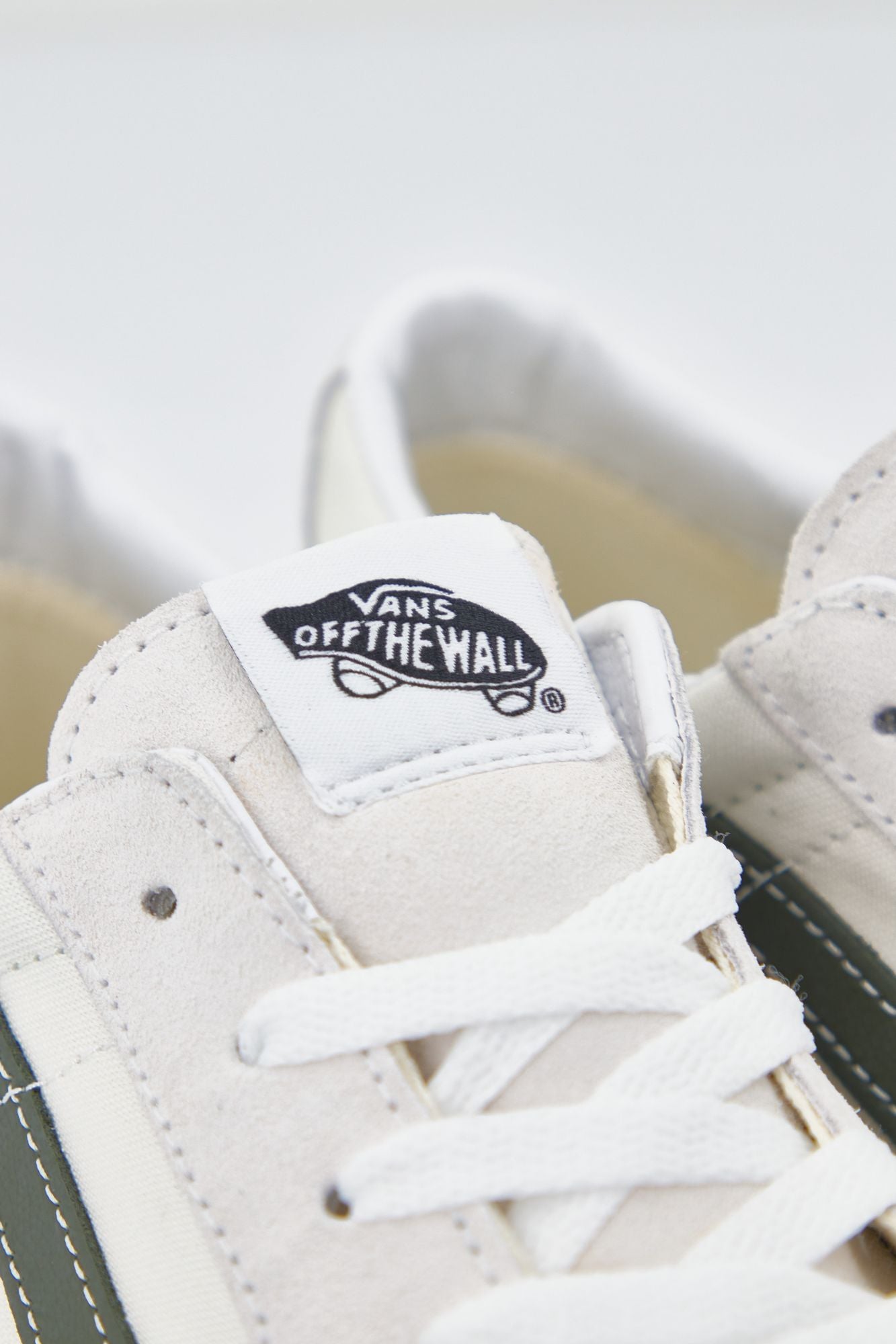 VANS UA SK8-LOW en color BEIS (4)