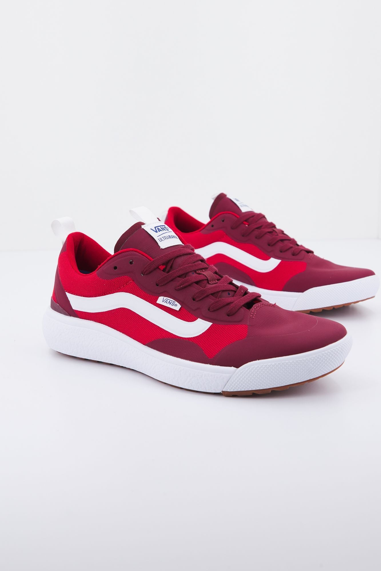 VANS UA ULTRARANGE en color ROJO (1)