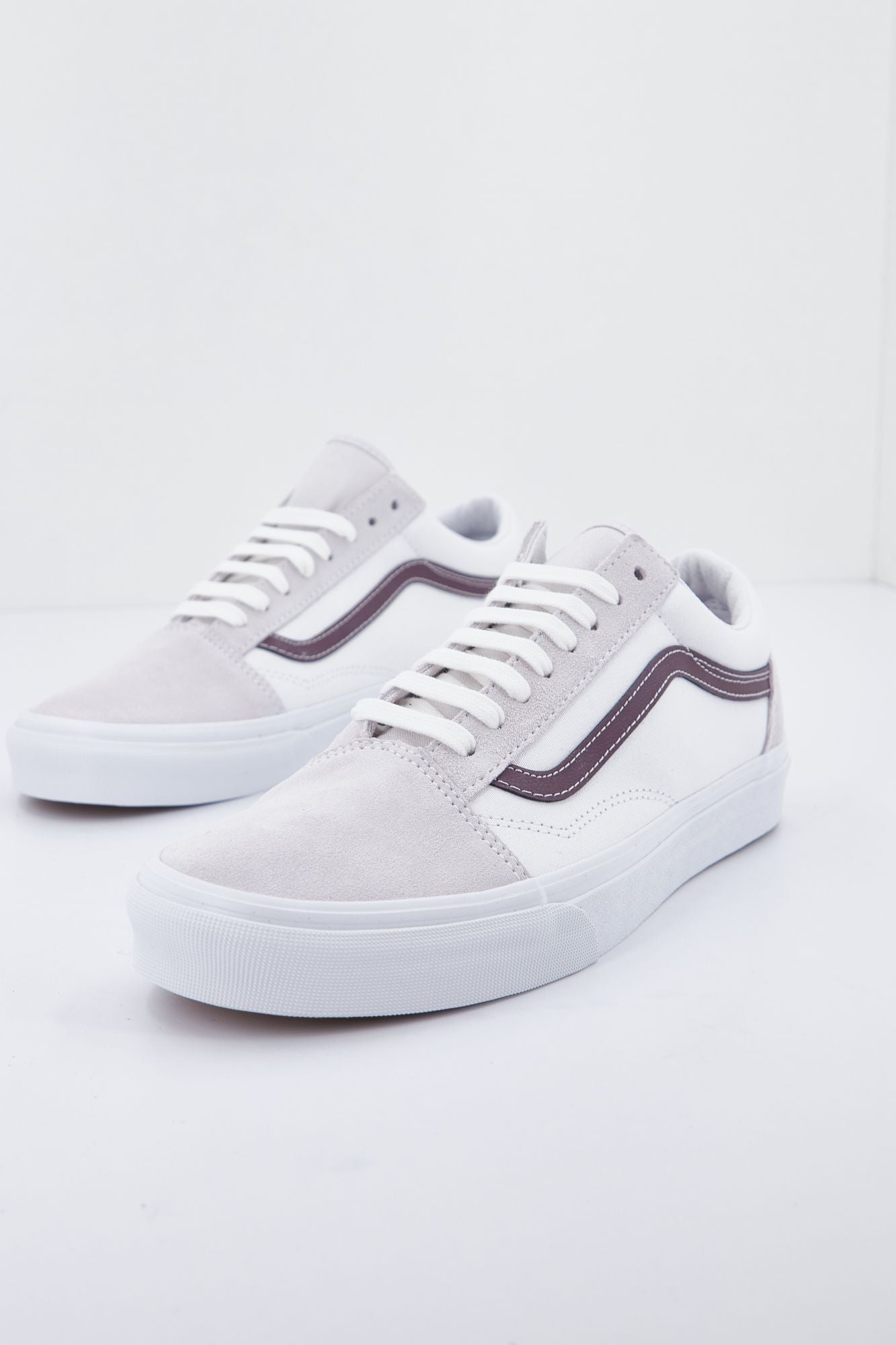 VANS UA OLD SKOOL en color BEIS (2)
