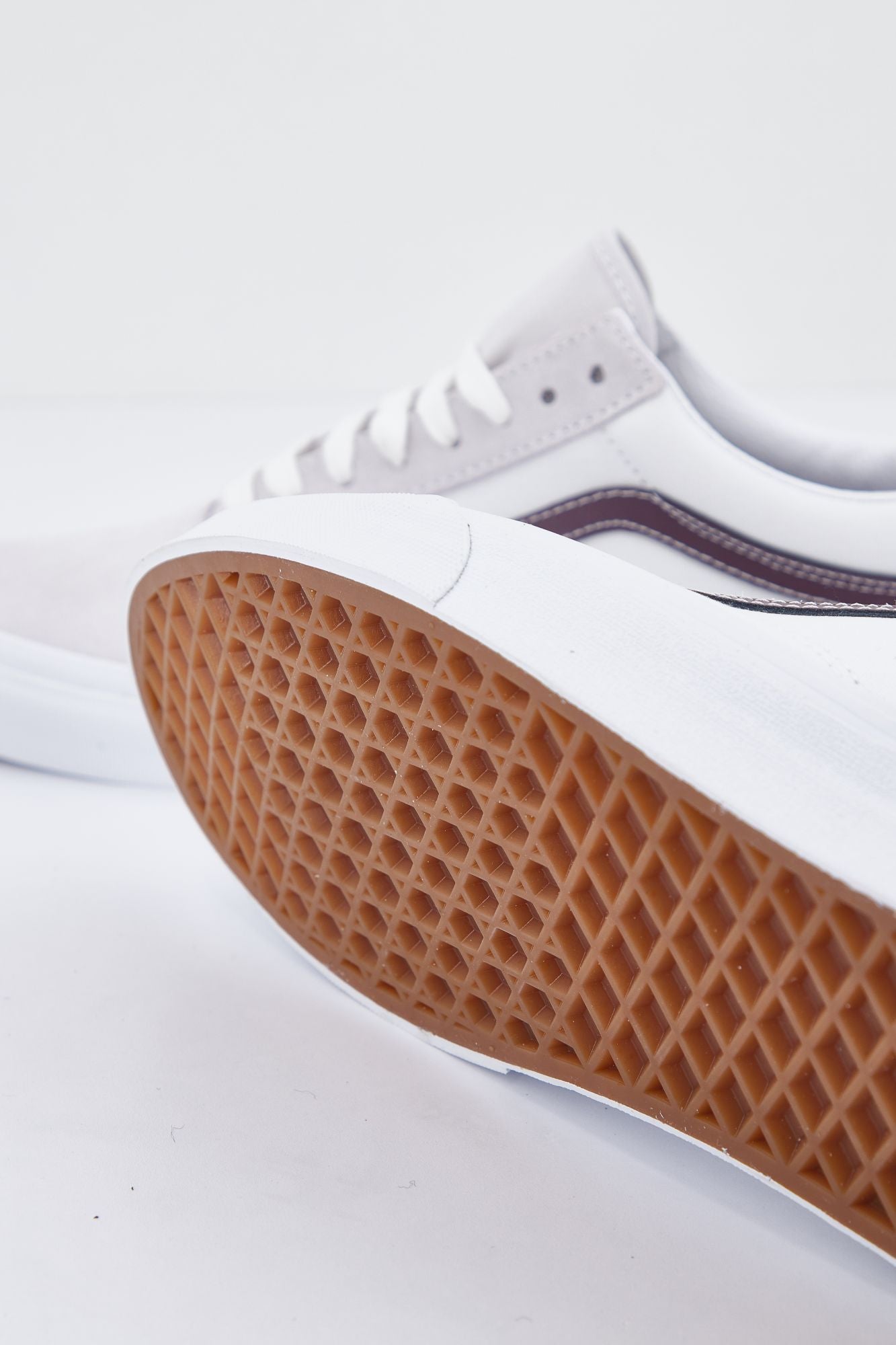 VANS UA OLD SKOOL en color BEIS (4)