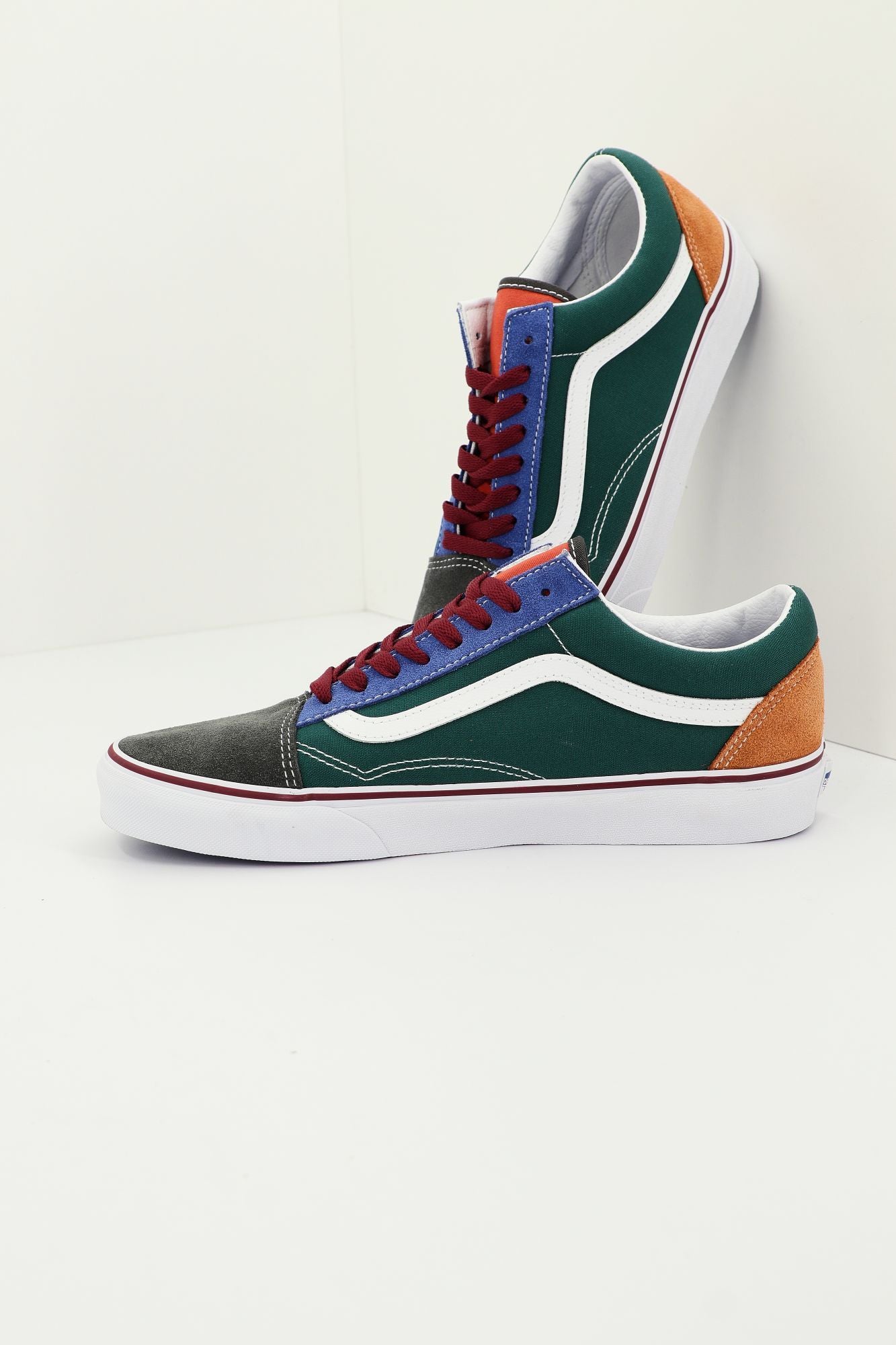 VANS VN0A4BW24481 en color MULTICOLOR (2)