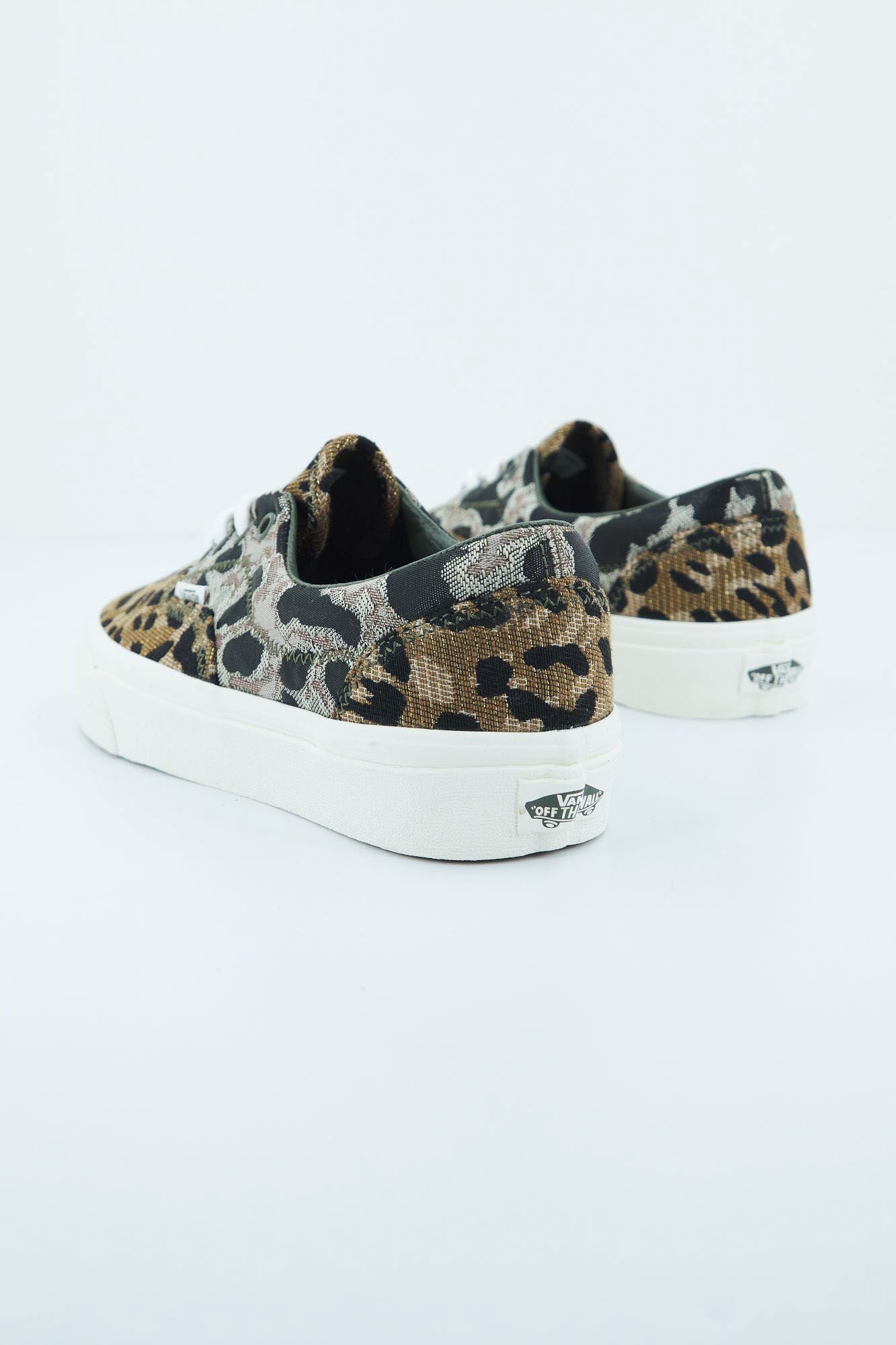 VANS UA ERA en color ANIMAL PRINT (2)