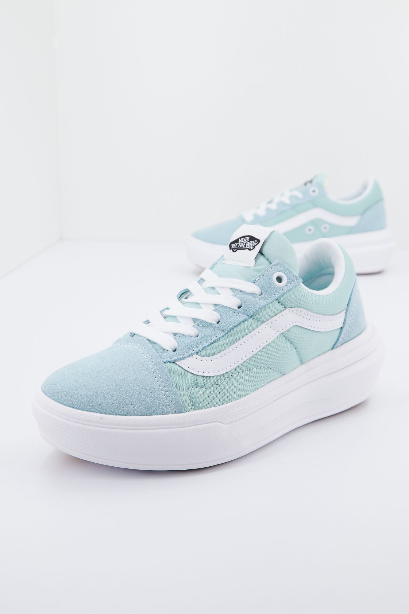 VANS OLD SKOOL OVERT CC en color AZUL (2)