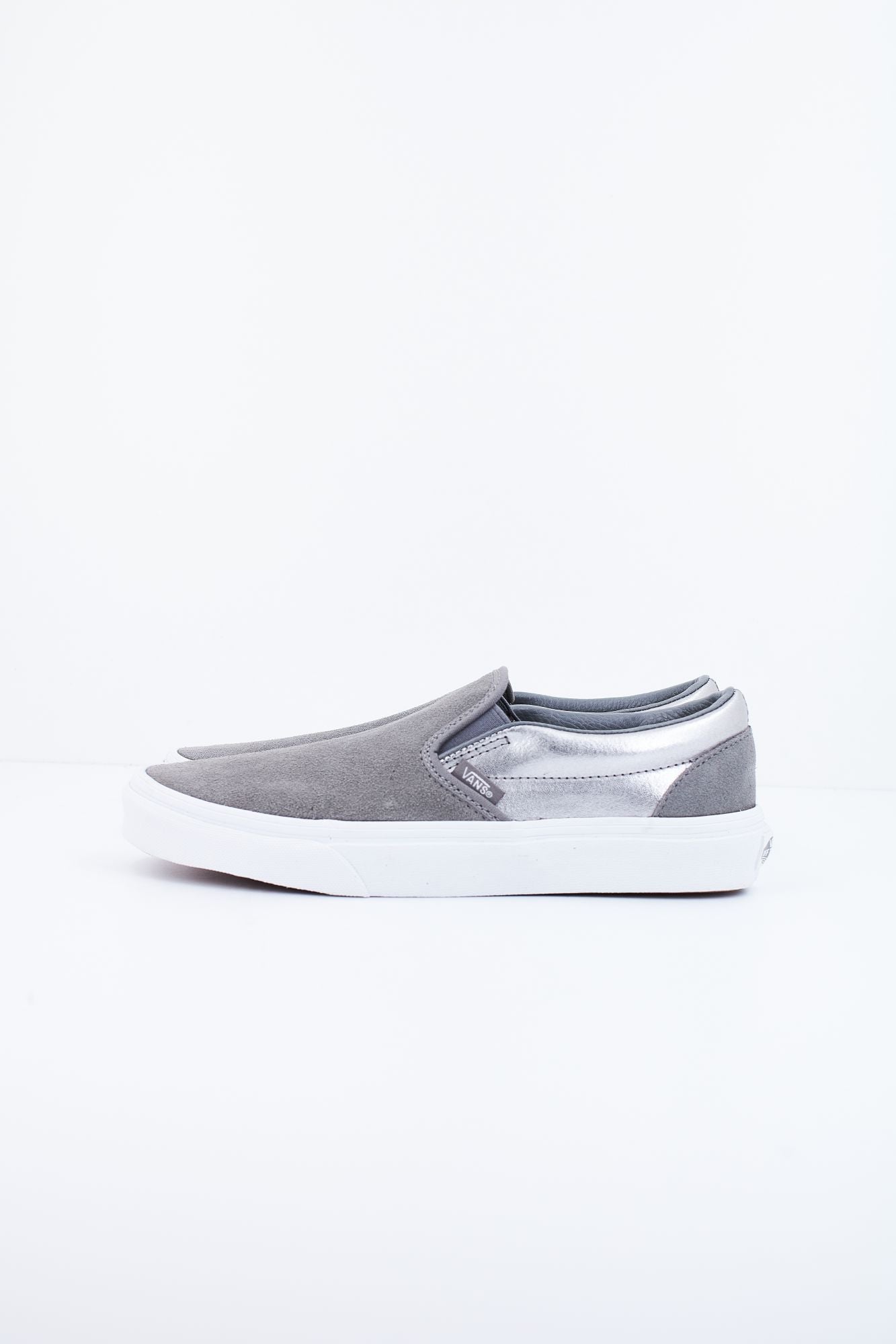 VANS CLASSIC SLIP-ON en color GRIS (1)
