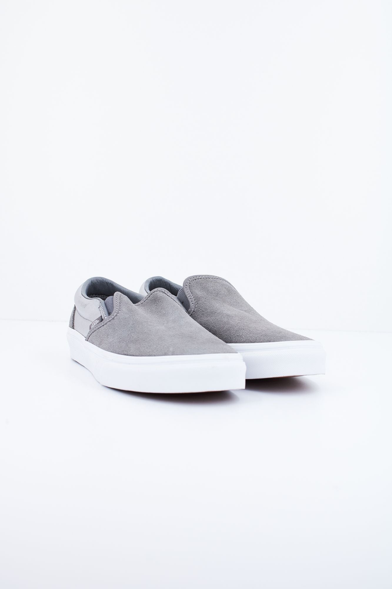 VANS CLASSIC SLIP-ON en color GRIS (2)