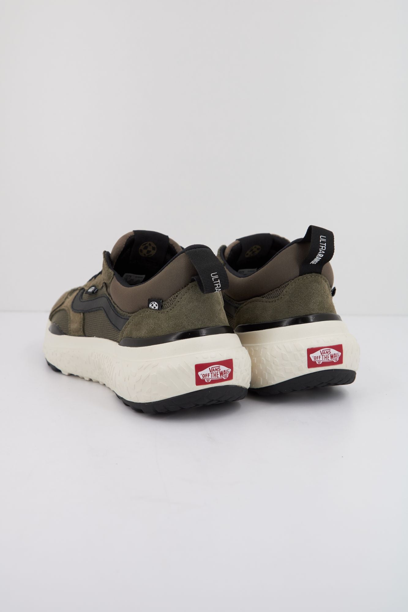 VANS ULTRARANGE NEO VR3 en color VERDE (3)