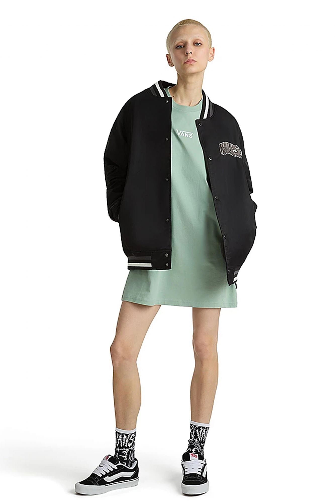 VANS CENTER VEE TEE DRES en color VERDE (4)