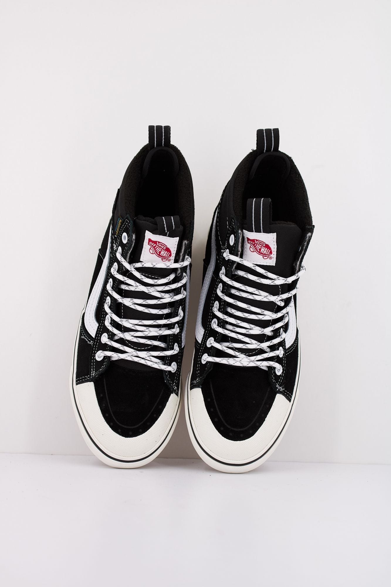 VANS MTE SK8-HI WATERPROOF en color NEGRO (3)