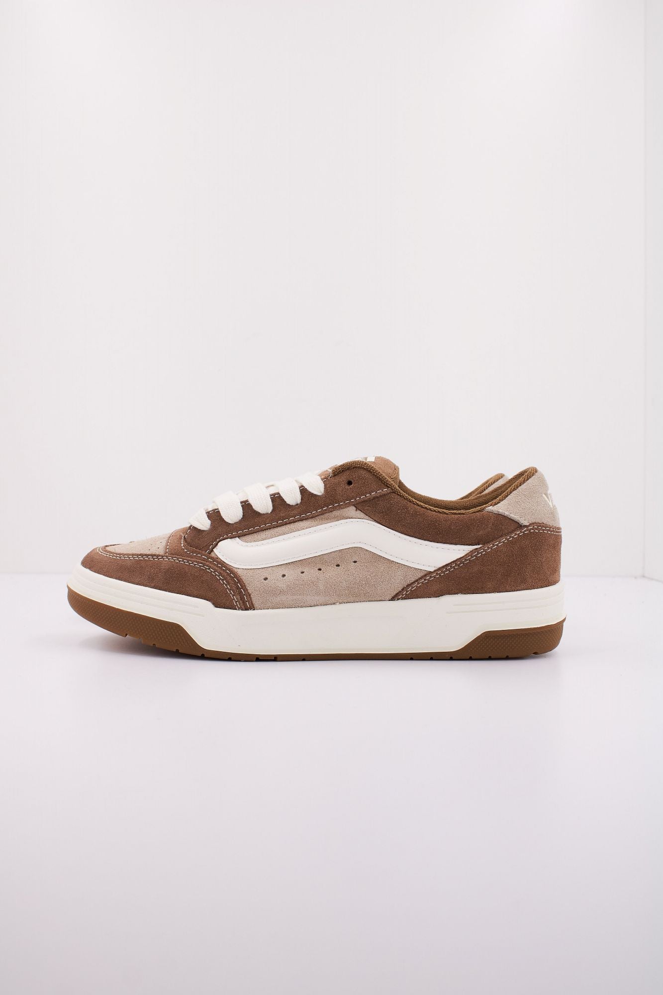 VANS HYLANE en color MARRON (1)
