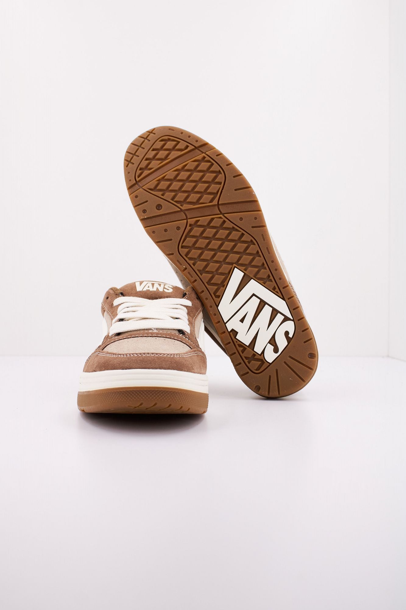 VANS HYLANE en color MARRON (5)