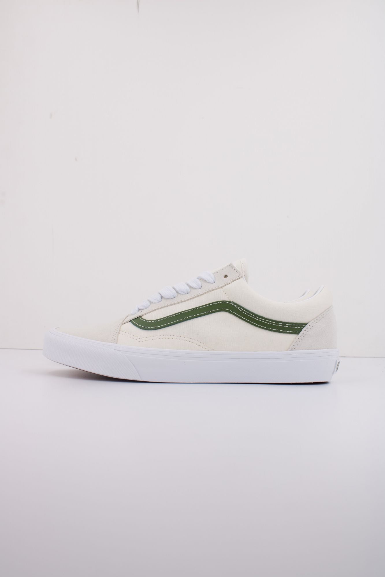 VANS OLD SKOOL en color BEIS (1)