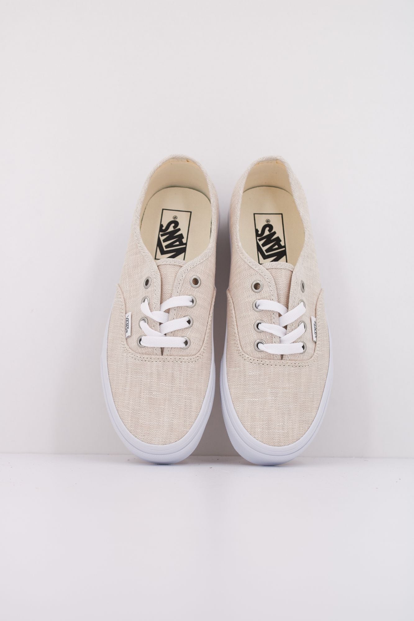 VANS AUTHENTIC en color BEIS (3)